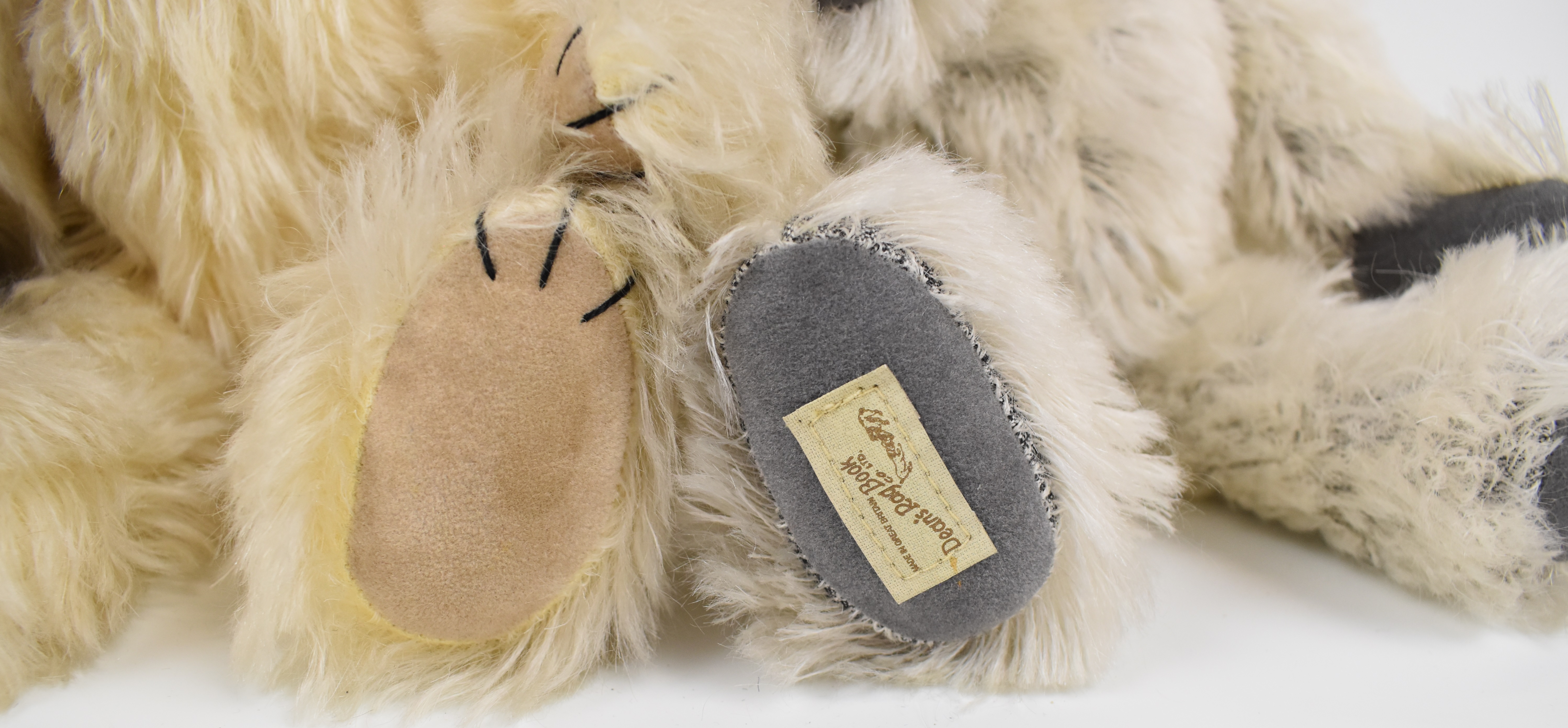 Thirteen Deans Rag Book limited edition Teddy bears, most with original tags and labels to include - Bild 4 aus 12