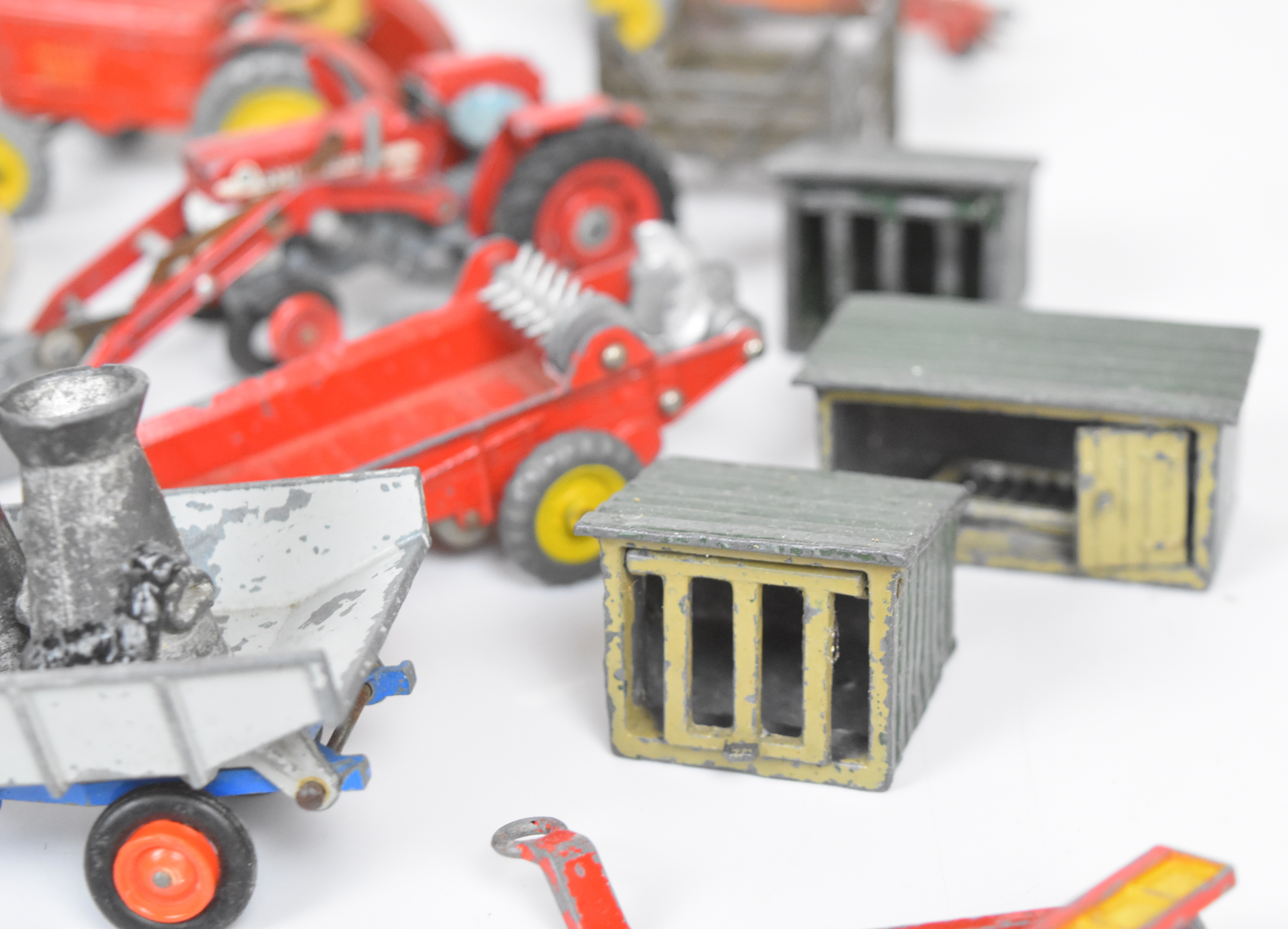 A collection of vintage Britains metal farm animals and vehicles together with a Dinky Toys 27A - Image 7 of 10