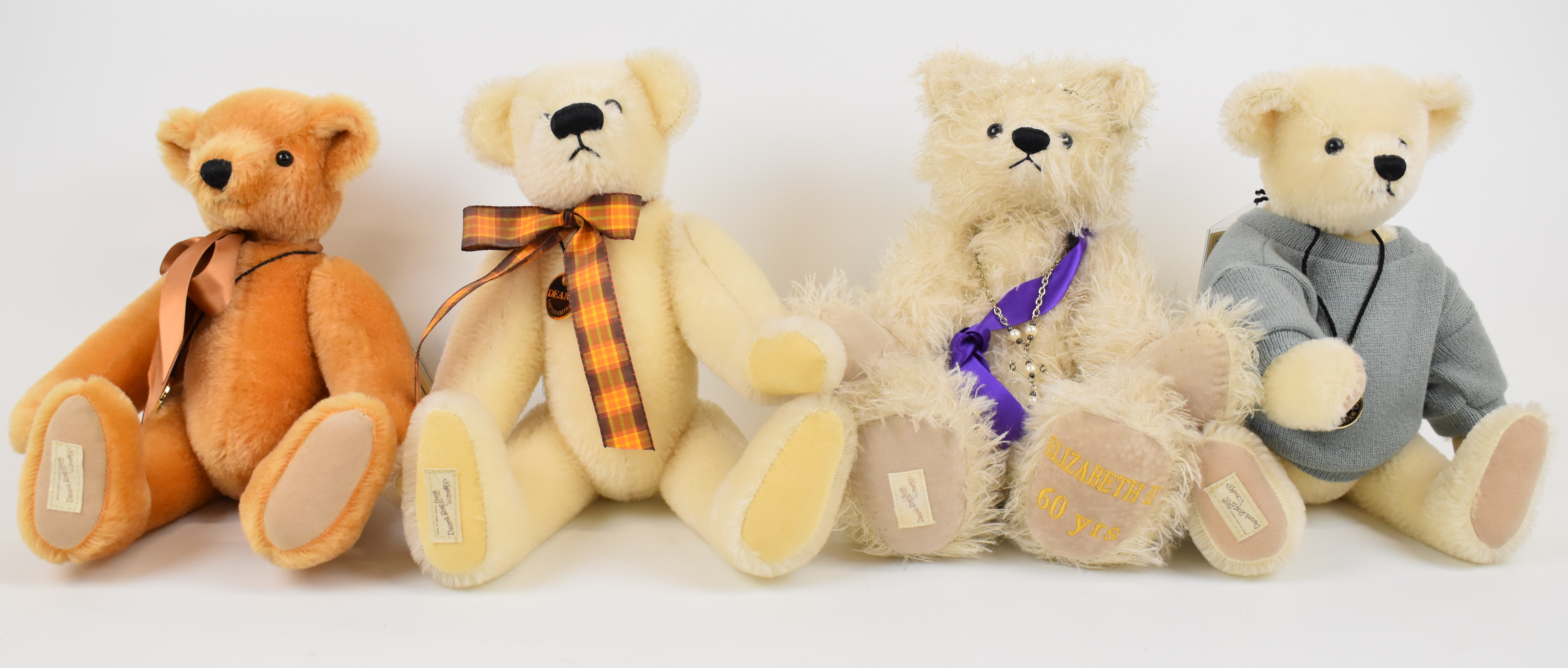 Thirteen Deans Rag Book limited edition Teddy bears, most with original tags and labels to include - Image 5 of 12