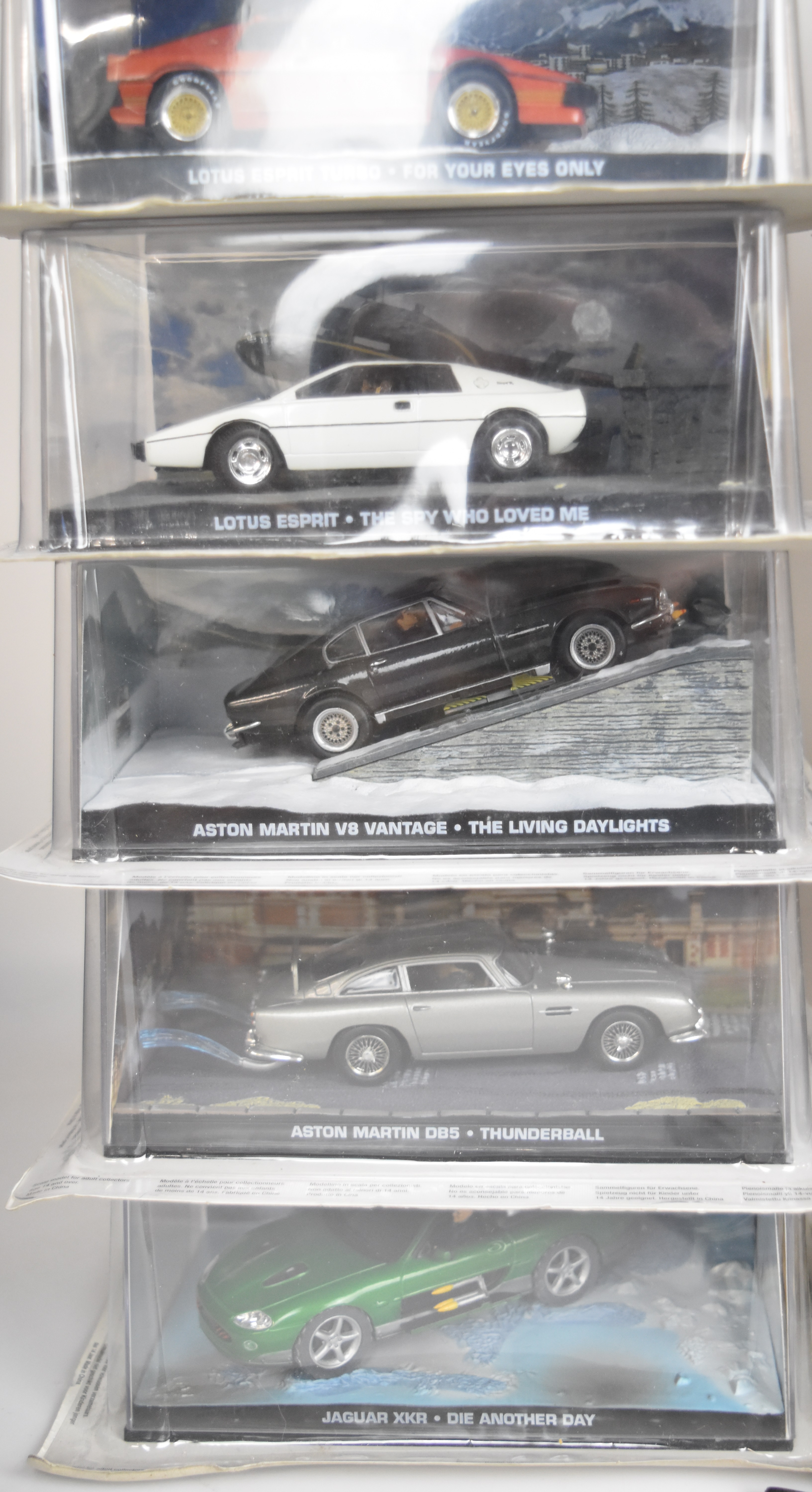 Twenty-one GE Fabbri Ltd 007 James Bond diecast model cars including vehicles from Goldeneye, The - Image 7 of 7