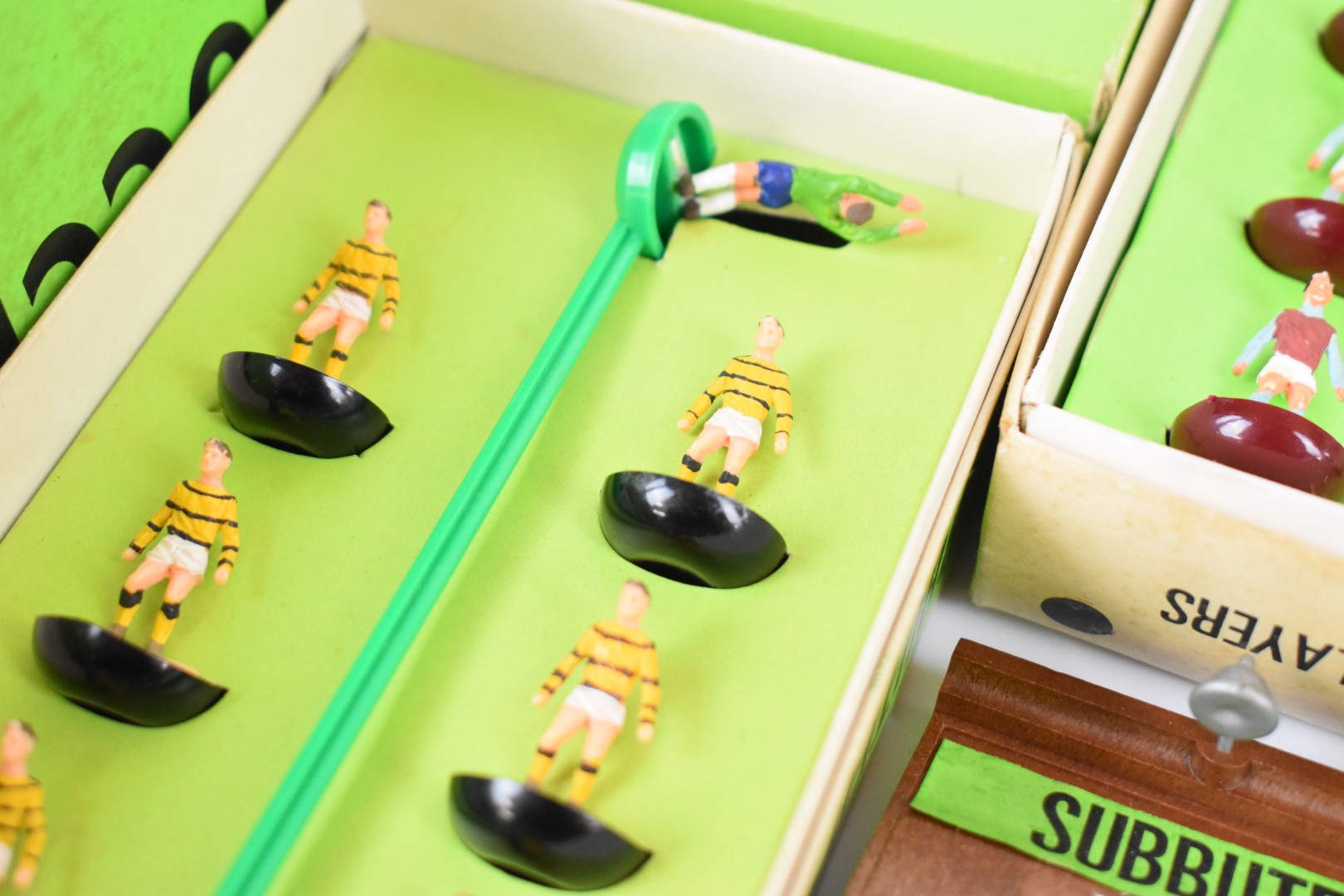 A collection of vintage Subbuteo comprising Club Edition main set, four extra teams and accessories, - Image 3 of 5