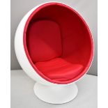 Eero Aarnio style mid century retro white fibreglass egg chair with red interior, height 124cm