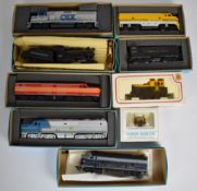 Eight Athearn and similar HO scale American diesel locomotives to include Alco PA-1 Southern