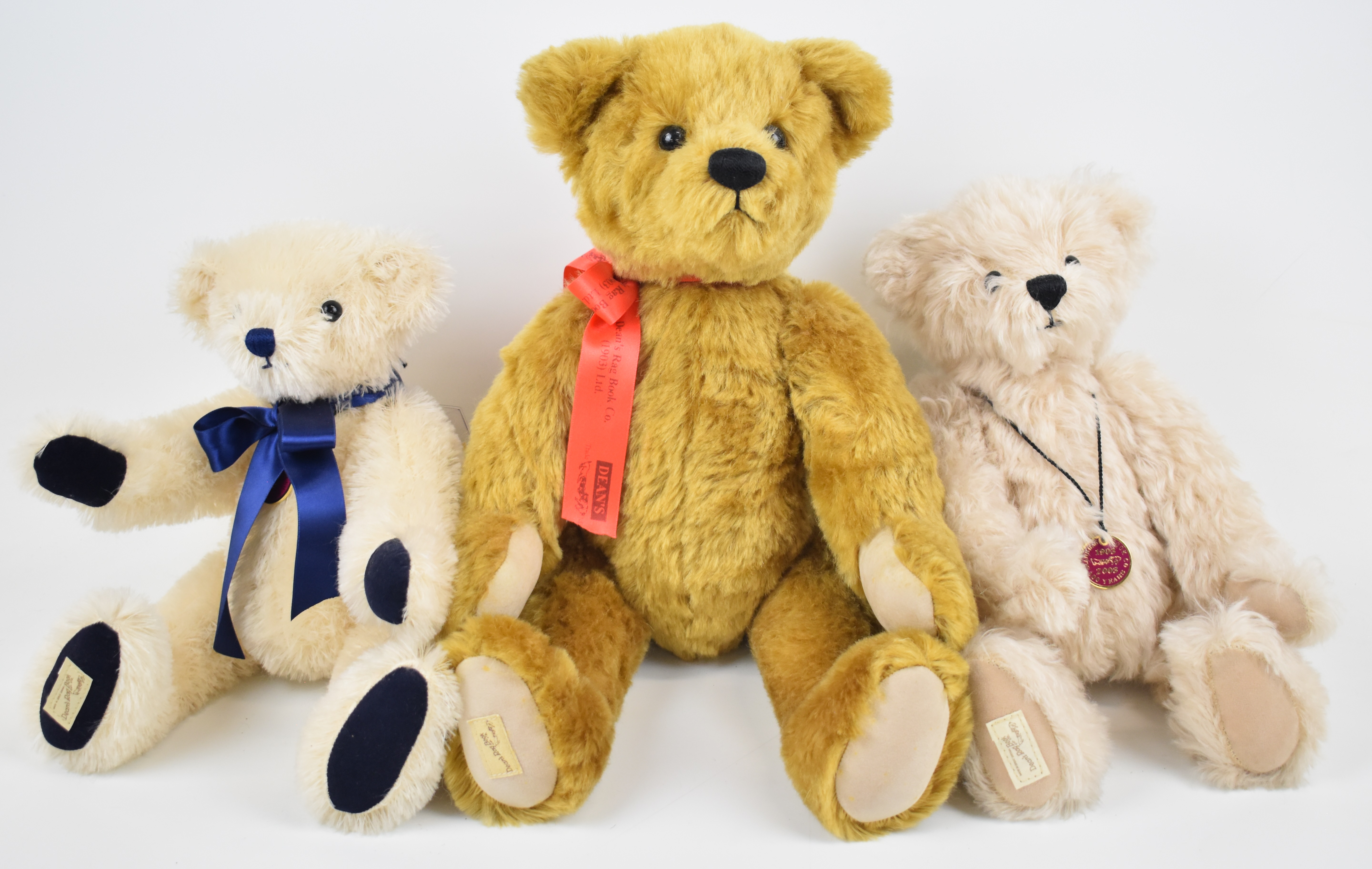Twelve Deans Rag Book limited edition Teddy bears, most with original labels and tags to include - Bild 14 aus 24