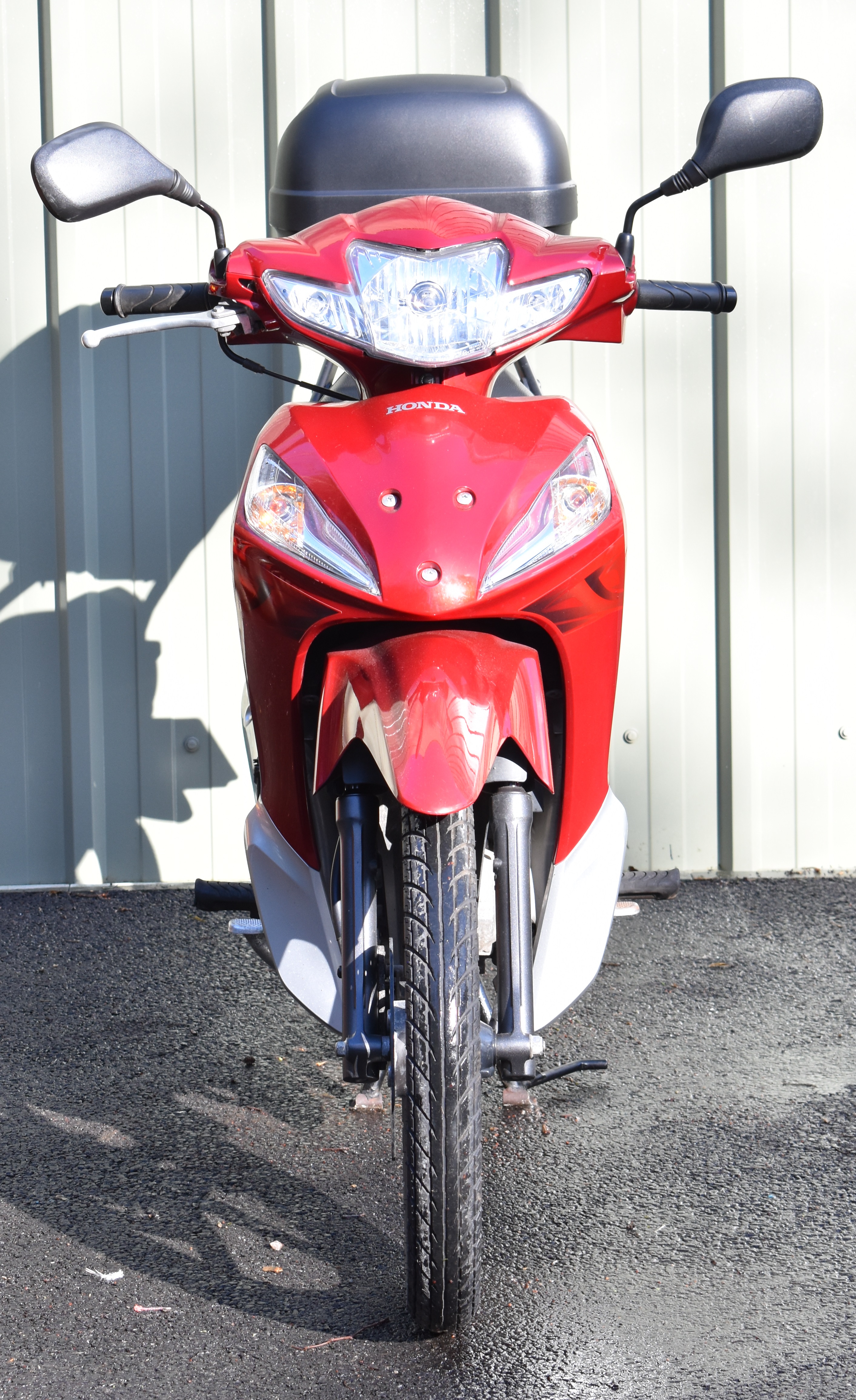 2014 Honda Wave four stroke 109cc motorcycle or scooter model AFS 110 2SHC, registration number CF63 - Image 3 of 17