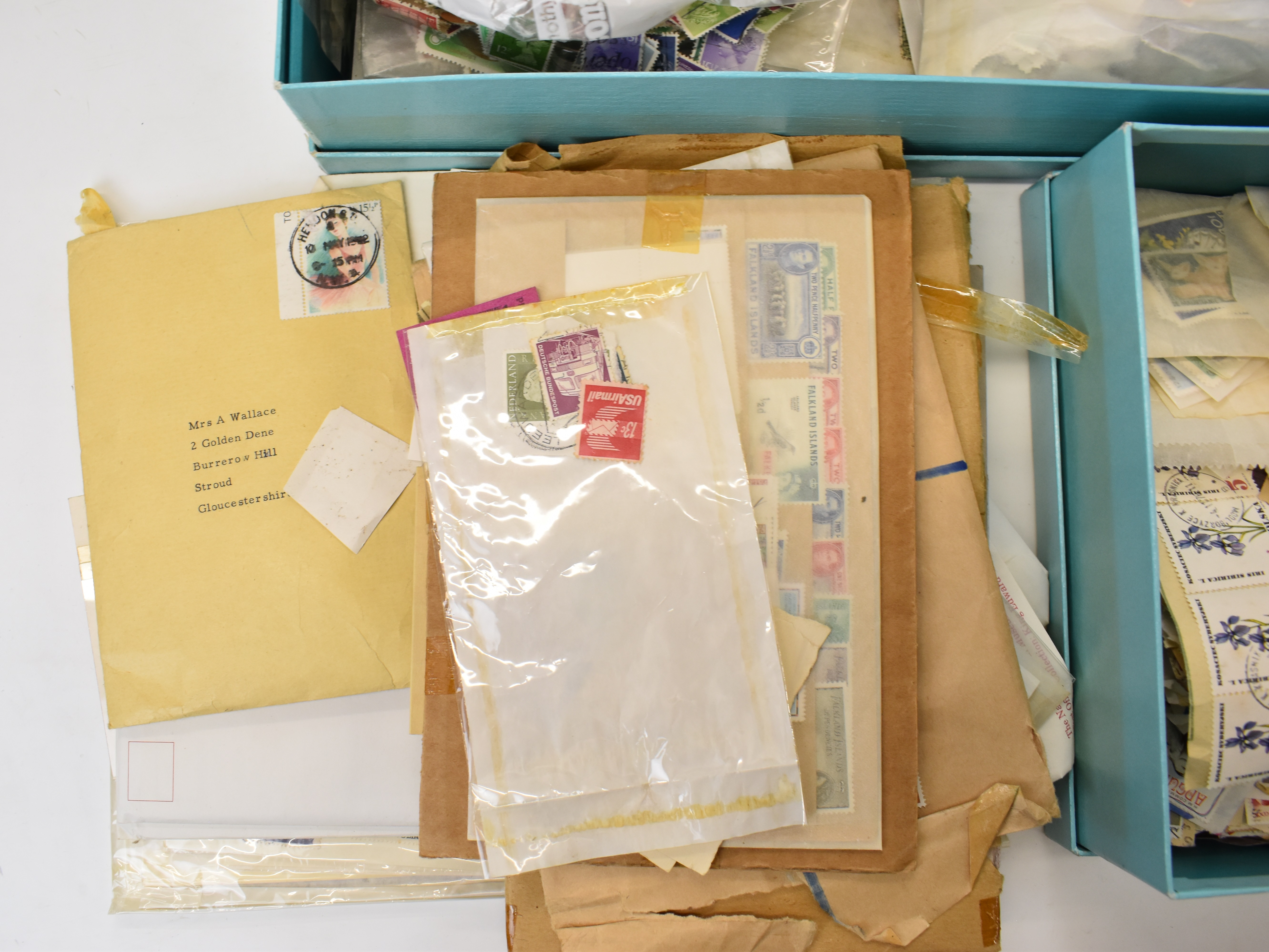 A large quantity of GB, Commonwealth and world stamps, first day covers and presentation packs in - Image 5 of 16