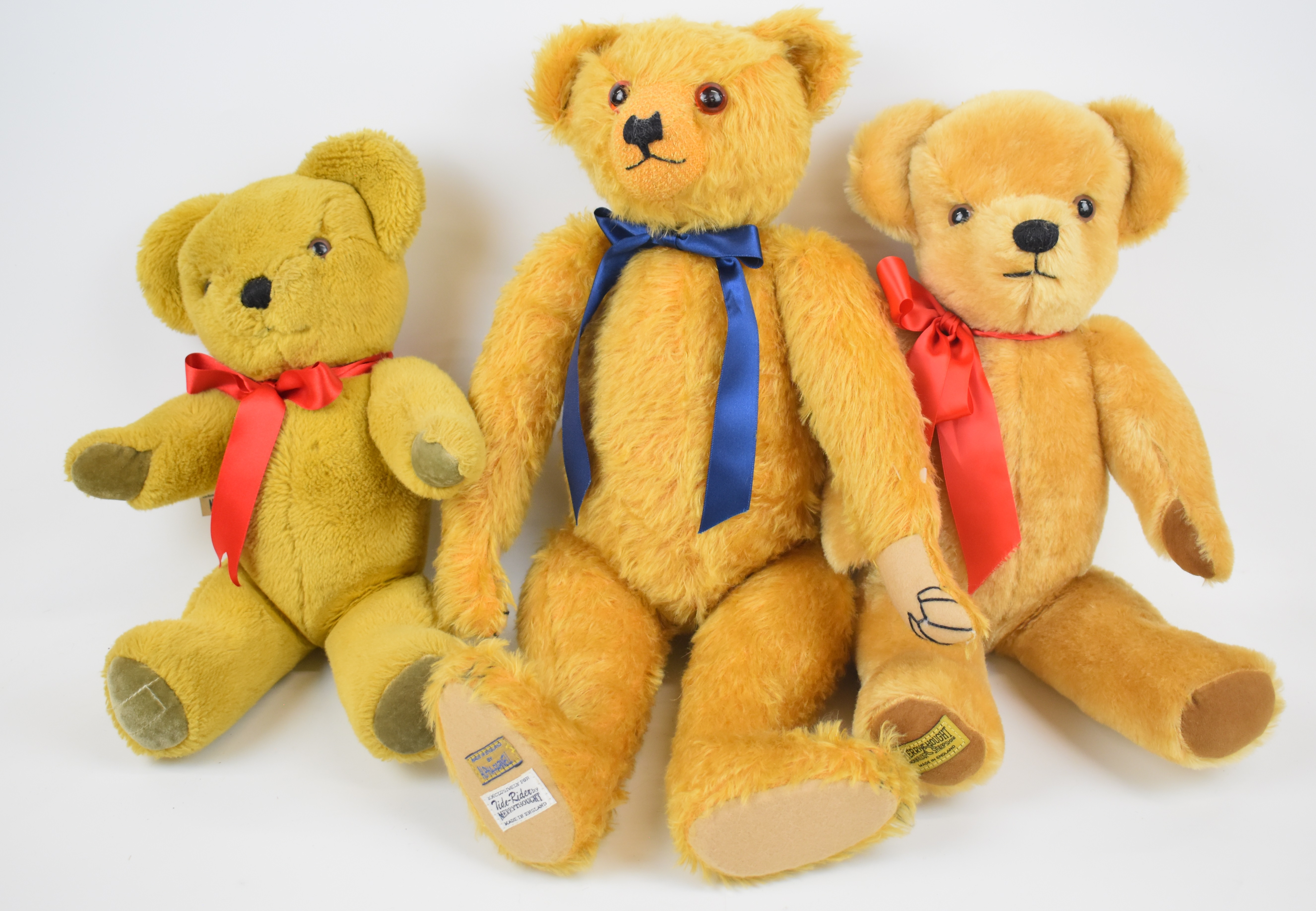 Eleven Merrythought Teddy bears including modern and vintage examples, tallest 50cm. - Image 2 of 10