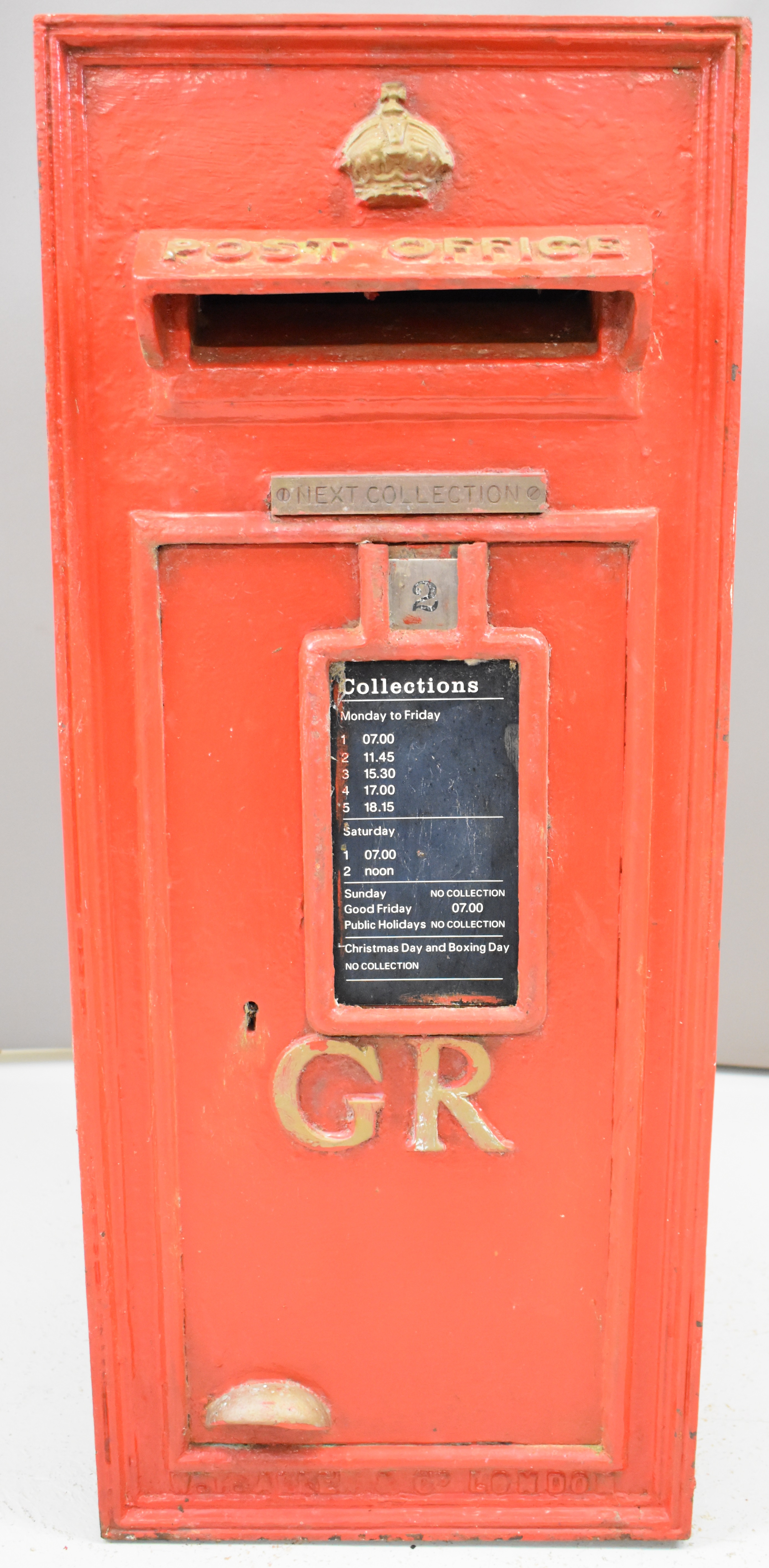 George V or VI cast iron Post Office wall mounted post box with crown to top, GR to false front door