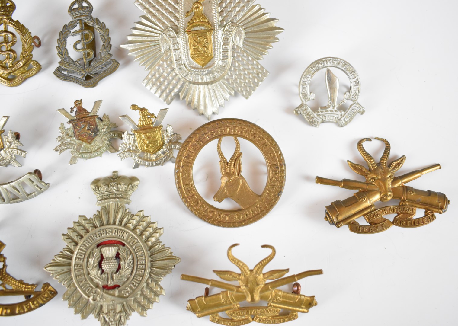 Approximately 20 South African badges including Cape Town Highlands, Duke of Edinburgh's Own - Image 2 of 6