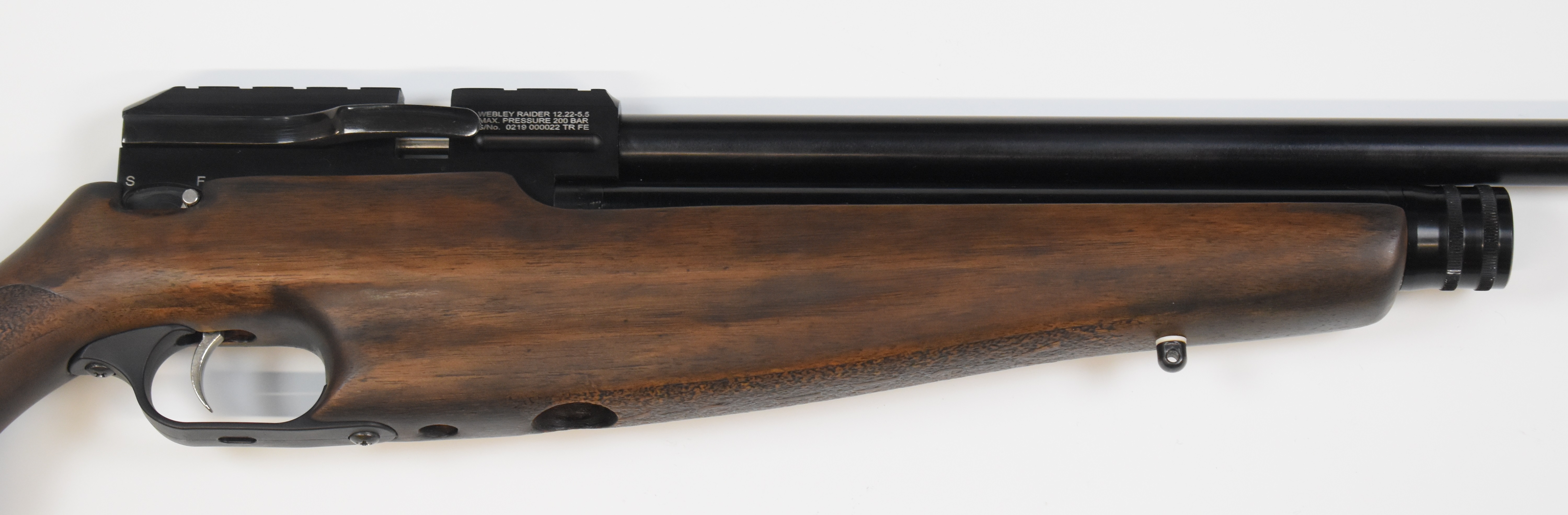 Webley Raider 12 .22 PCP air rifle with aluminium carbine cylinder, textured semi-pistol grip and - Image 4 of 11
