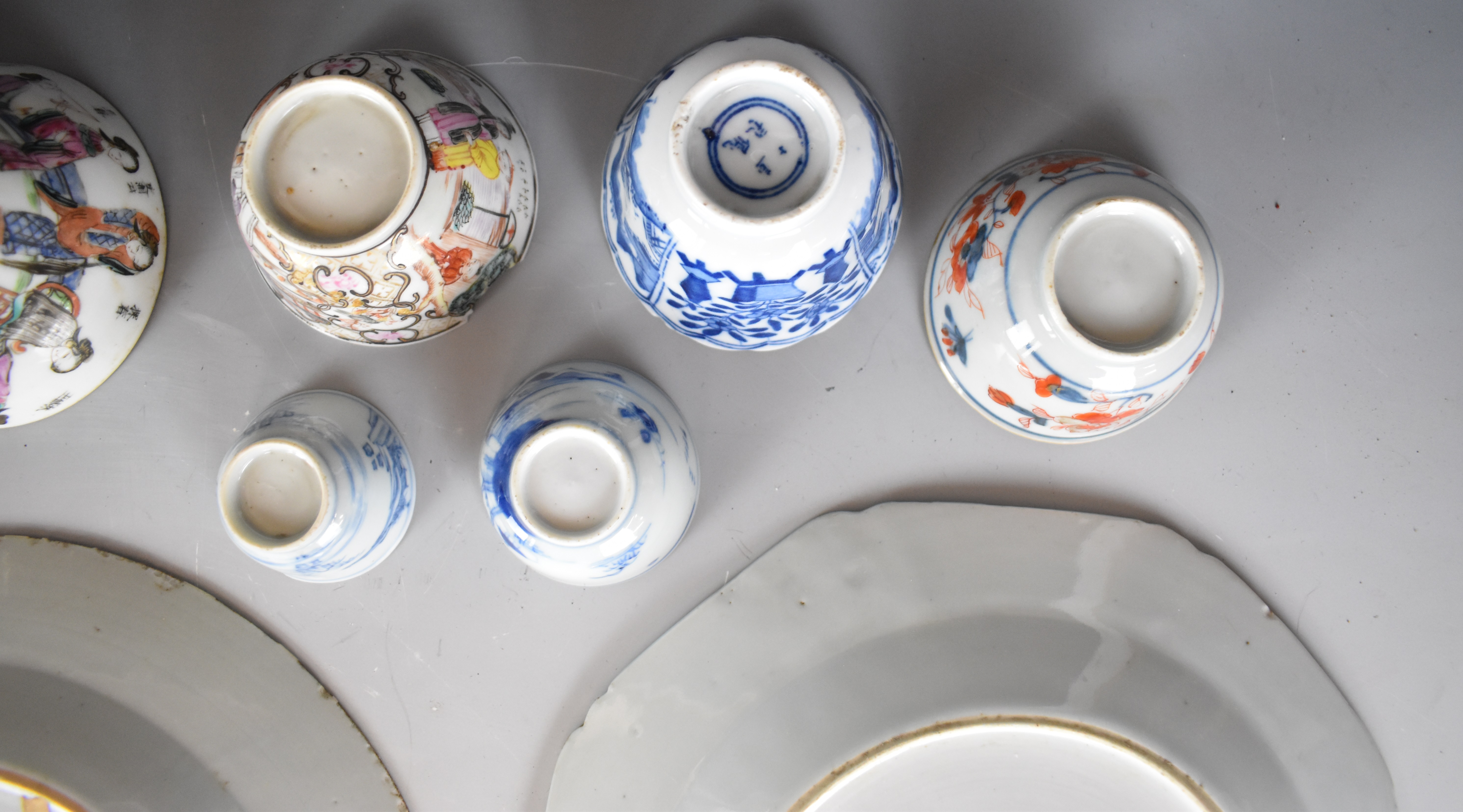 Collection of 18th / 19thC Chinese porcelain tea bowls, wine cups, vase, ginger jar, export plates - Image 2 of 12