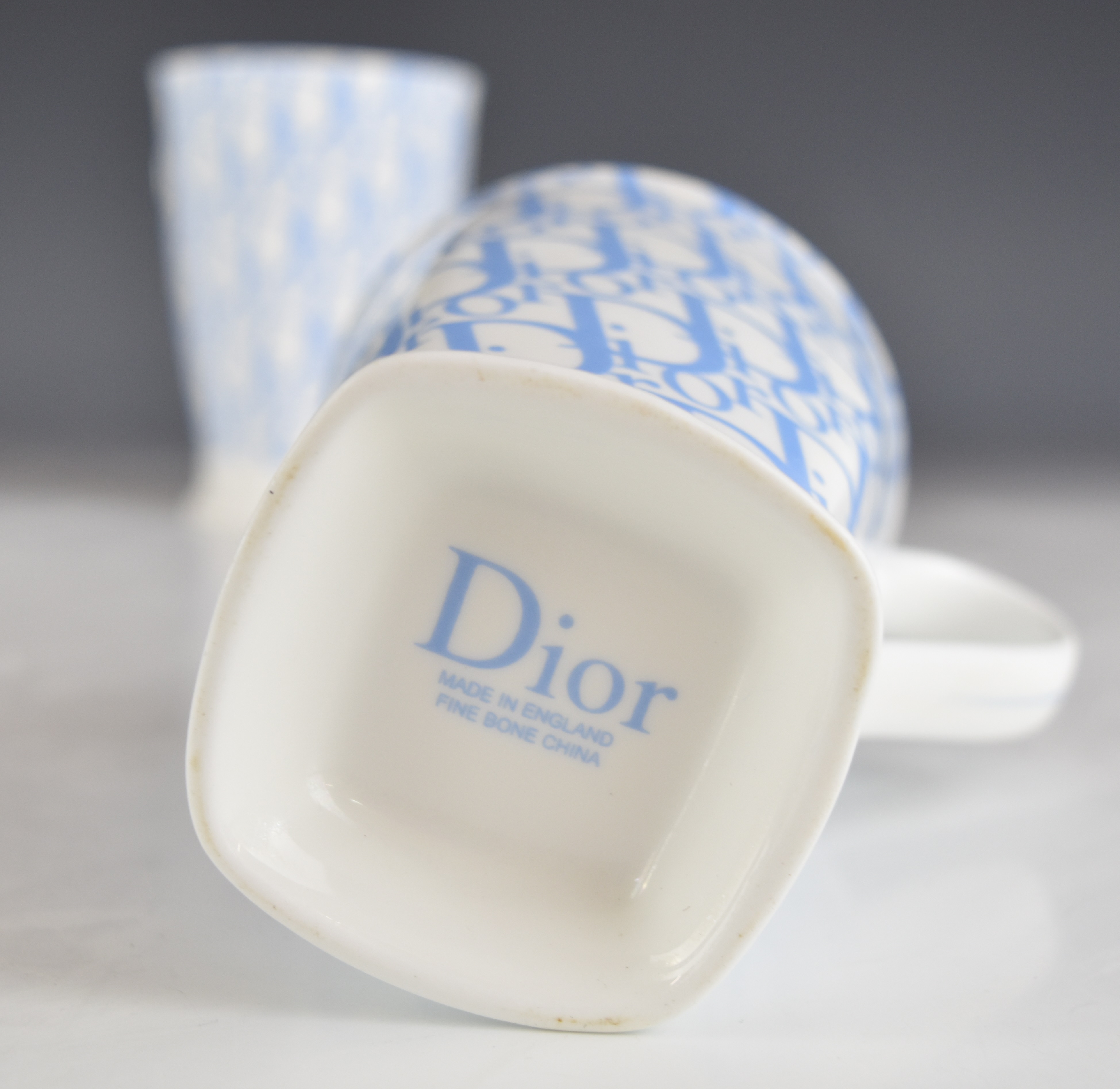Dior designer porcelain dinner and teaware with Dior motif decoration, approximately 27 pieces, - Image 7 of 14