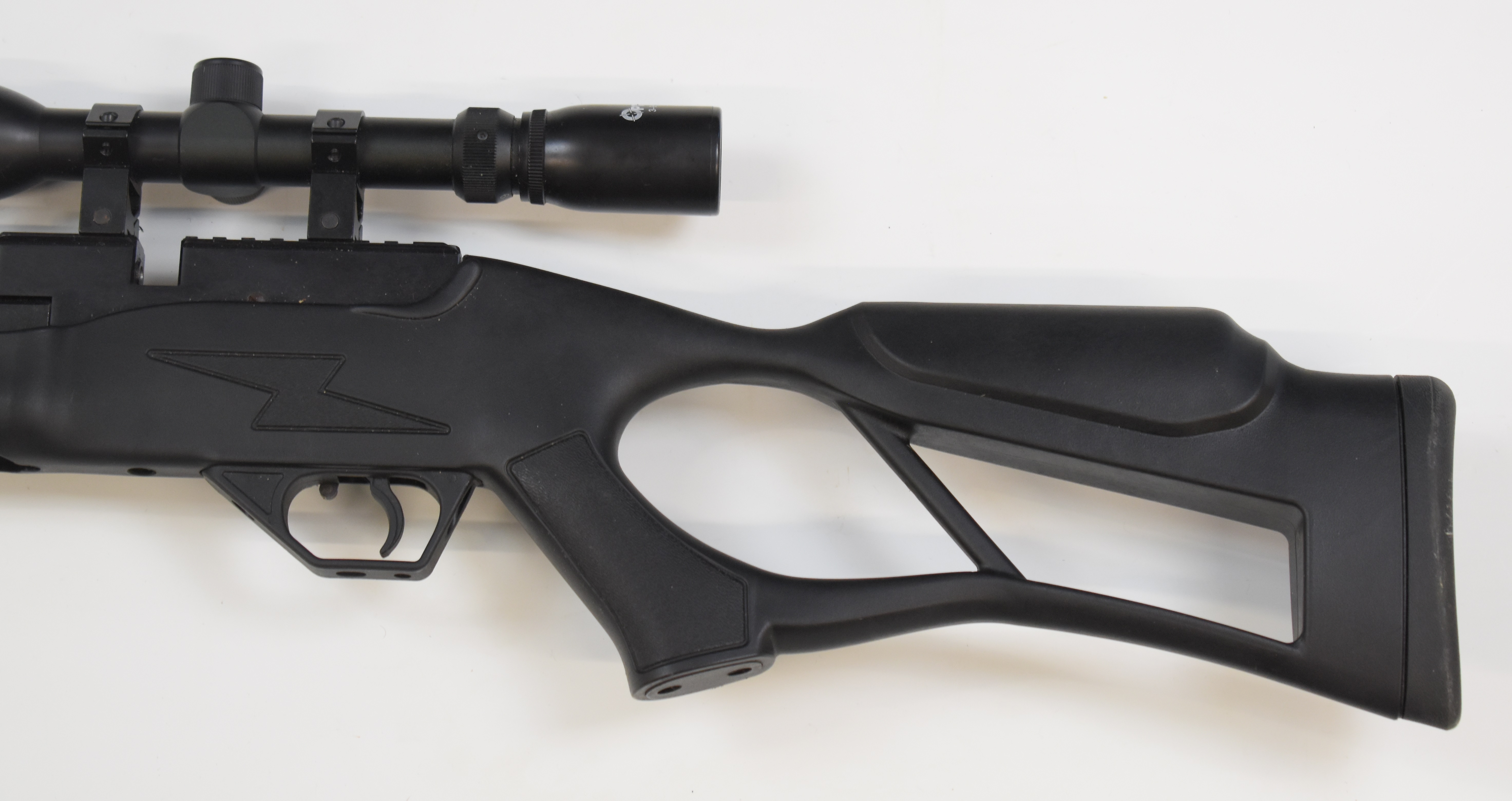 Hatsan Flash .22 PCP air rifle with textured semi-pistol grip and forend, composite skeleton - Image 8 of 11
