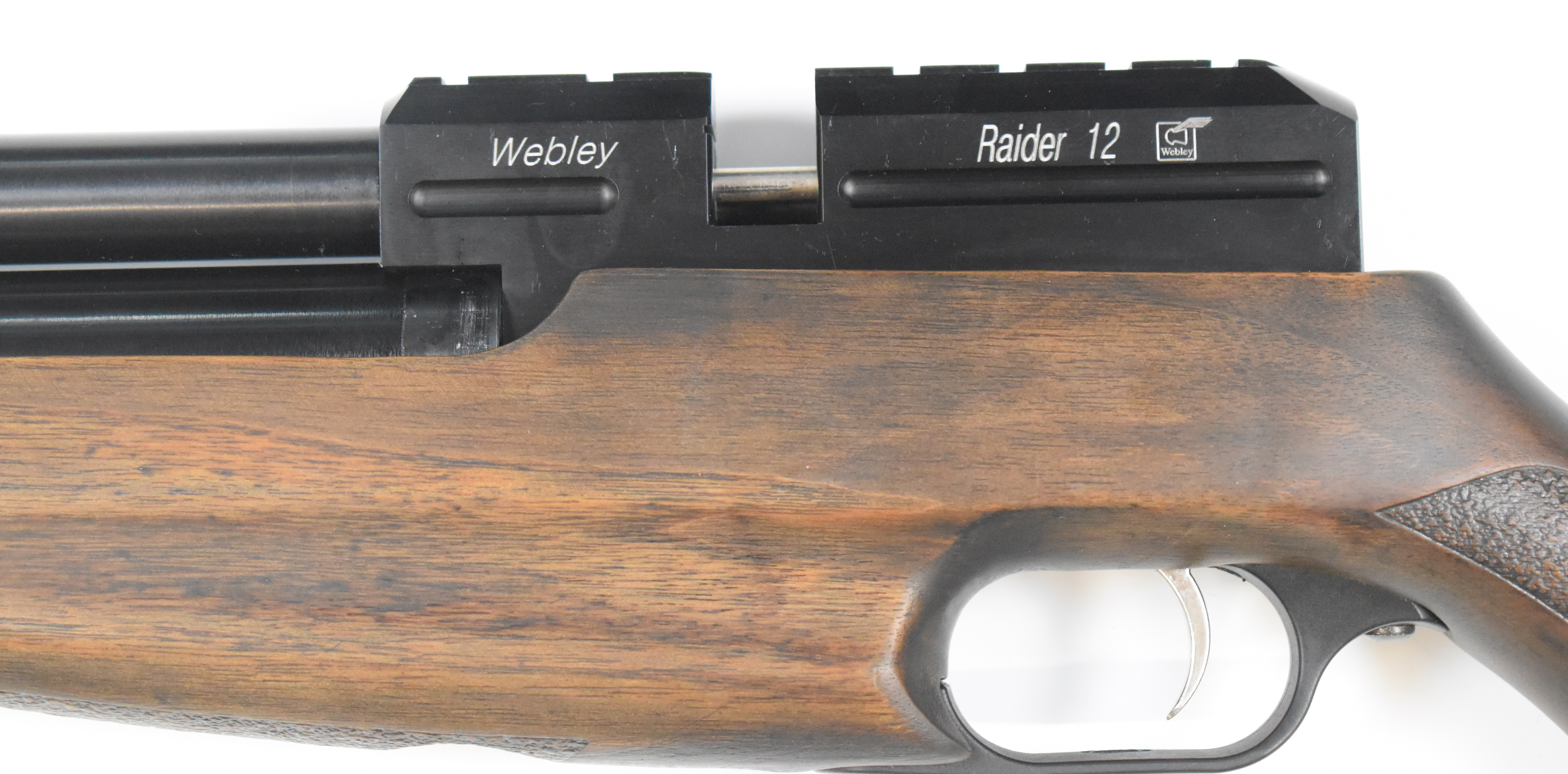 Webley Raider 12 .22 PCP air rifle with aluminium carbine cylinder, textured semi-pistol grip and - Image 10 of 11