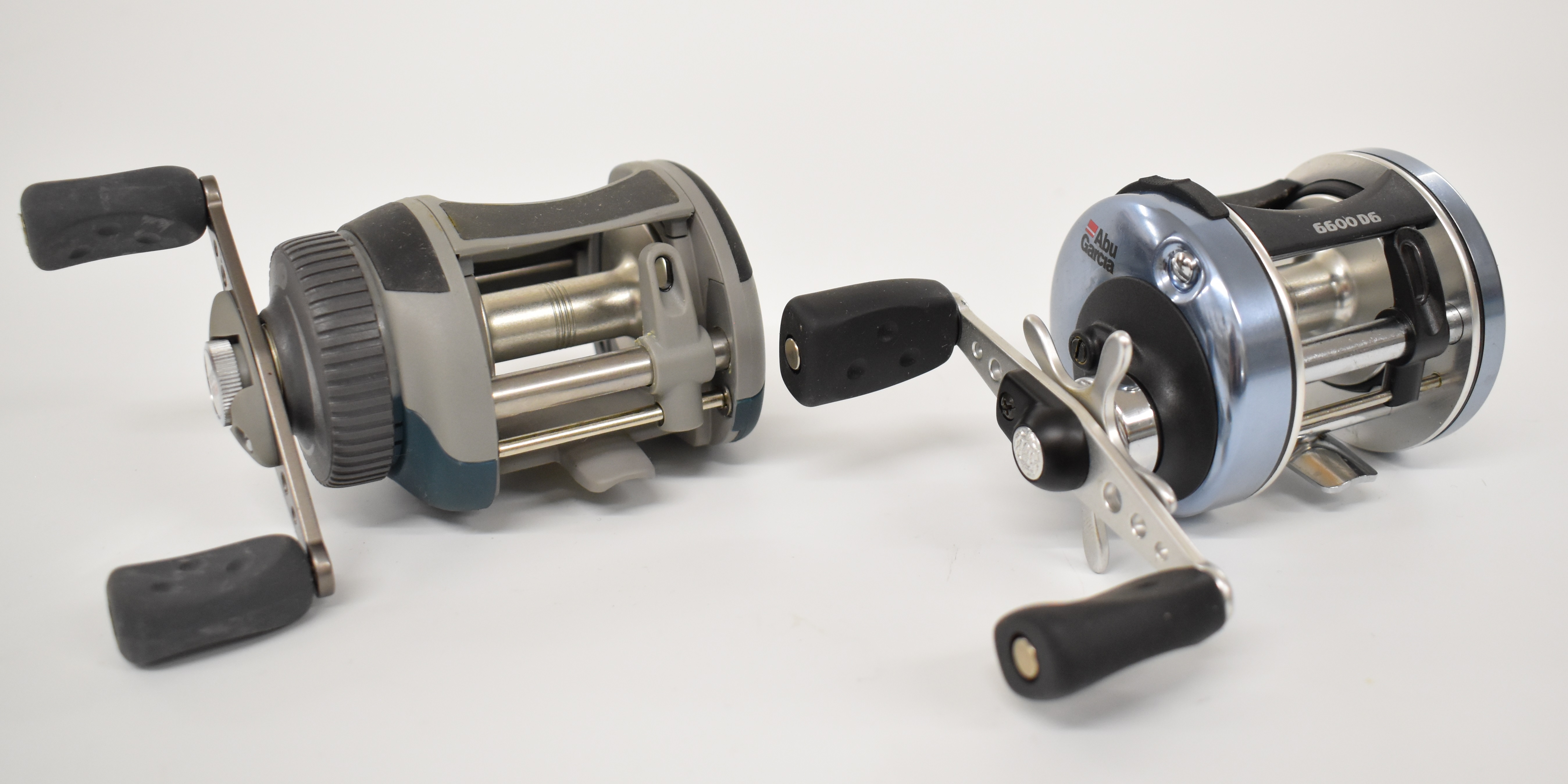 Four Abu Ambassadeur multiplier fishing reels comprising 6600D5 SW Premium Mag-Elite, 6600CL, 6600D6 - Image 2 of 11