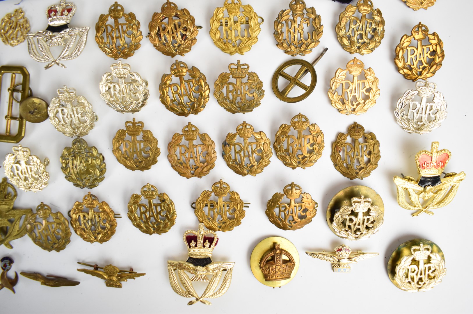 Collection of approximately 80 Royal Air Force badges and insignia both metal and cloth including - Image 2 of 14