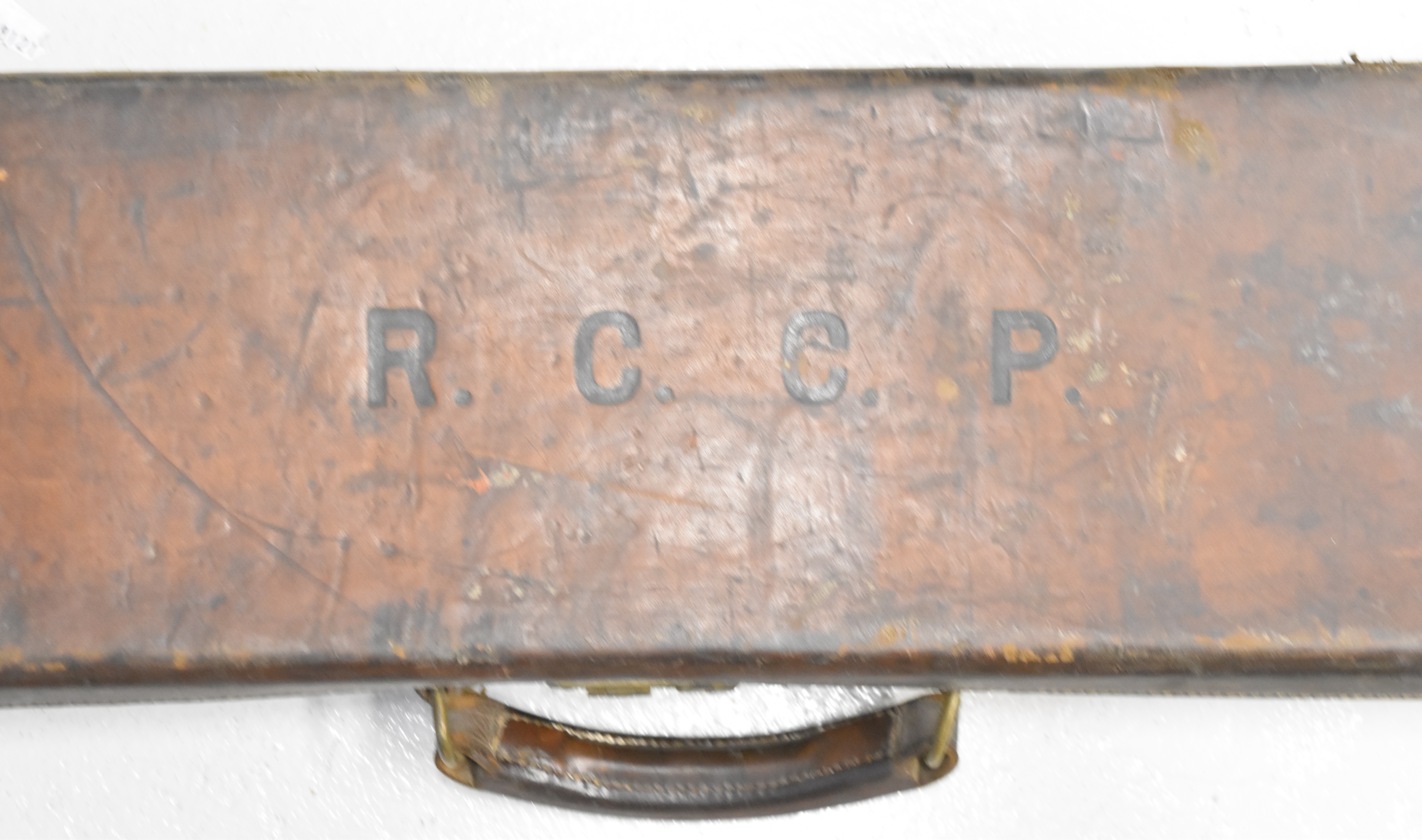 John Rigby & Co full length leather bound rifle case with 'John Rigby & Co Gun and Rifle Makers 24 - Image 2 of 4