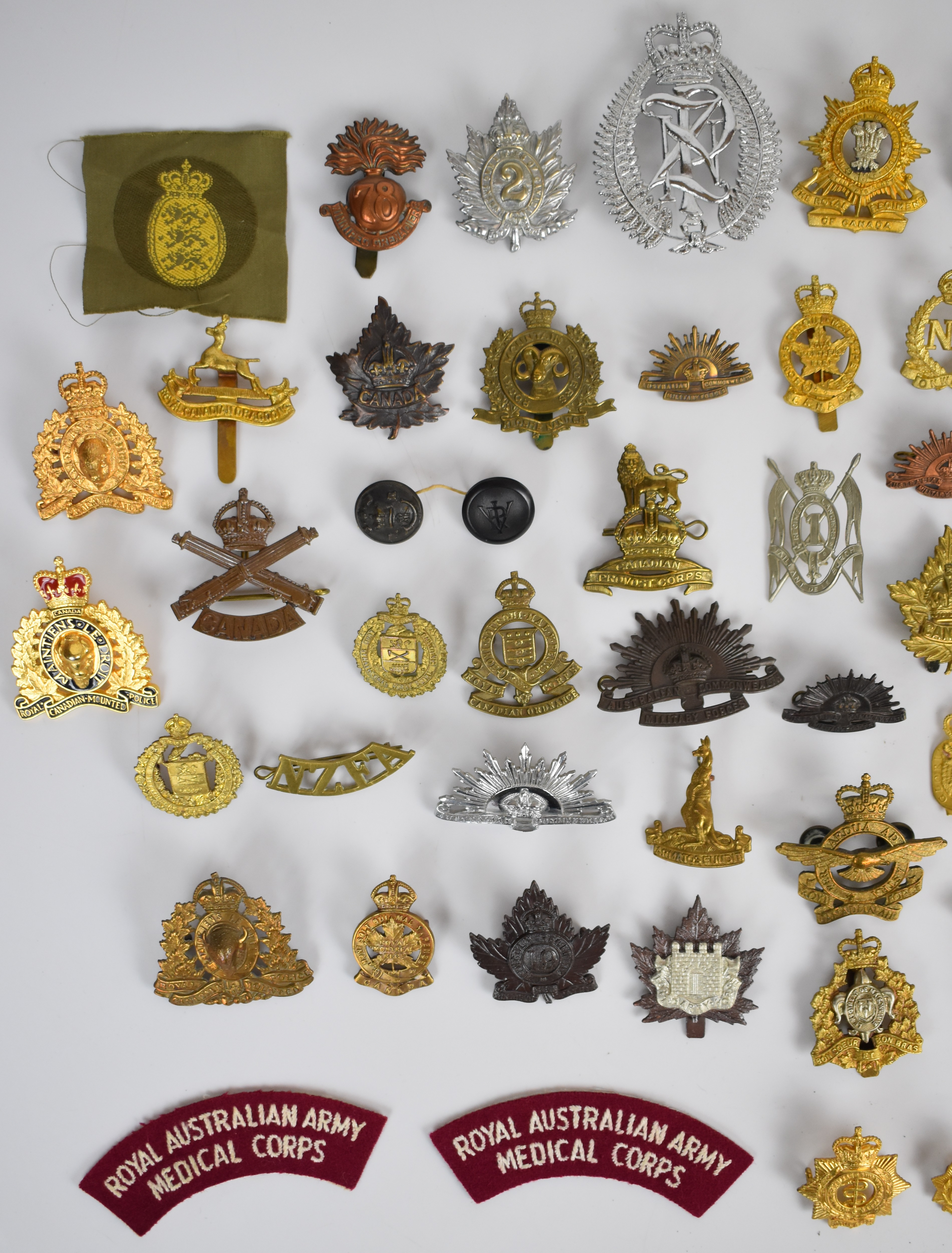 Collection of approximately 60 Canadian, New Zealand and Australian badges including Canadian - Image 2 of 3