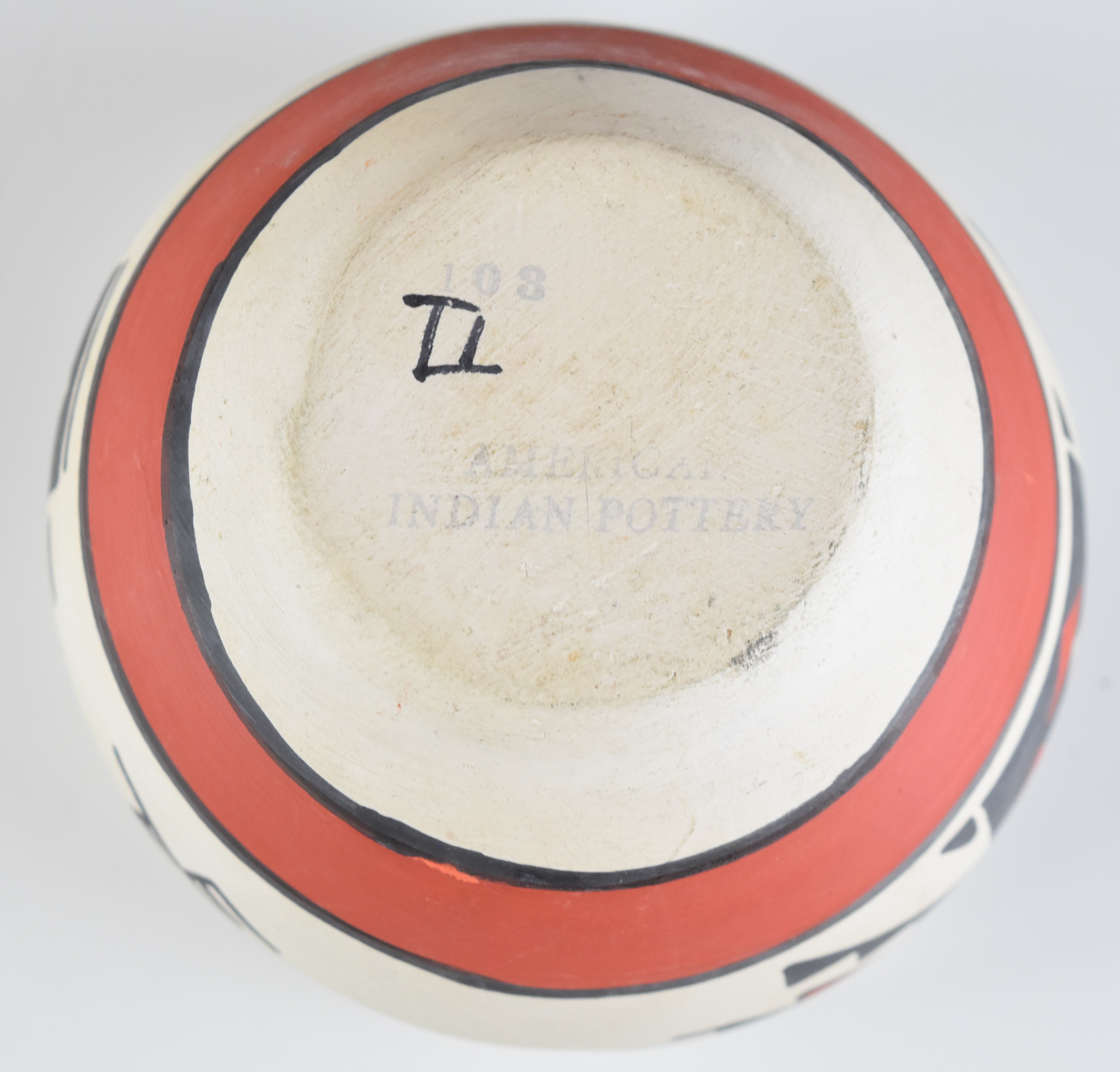 American Indian pottery bowl, diameter 11.5 x height 7.5cm - Image 4 of 4