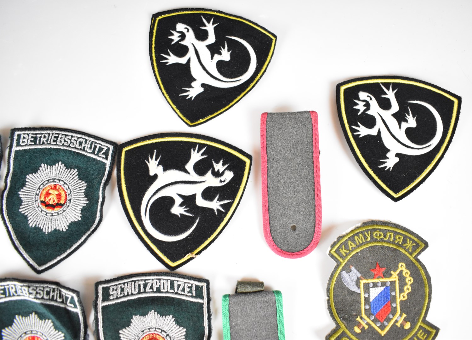 Russian / East German cloth badges, rank insignia etc - Image 3 of 6