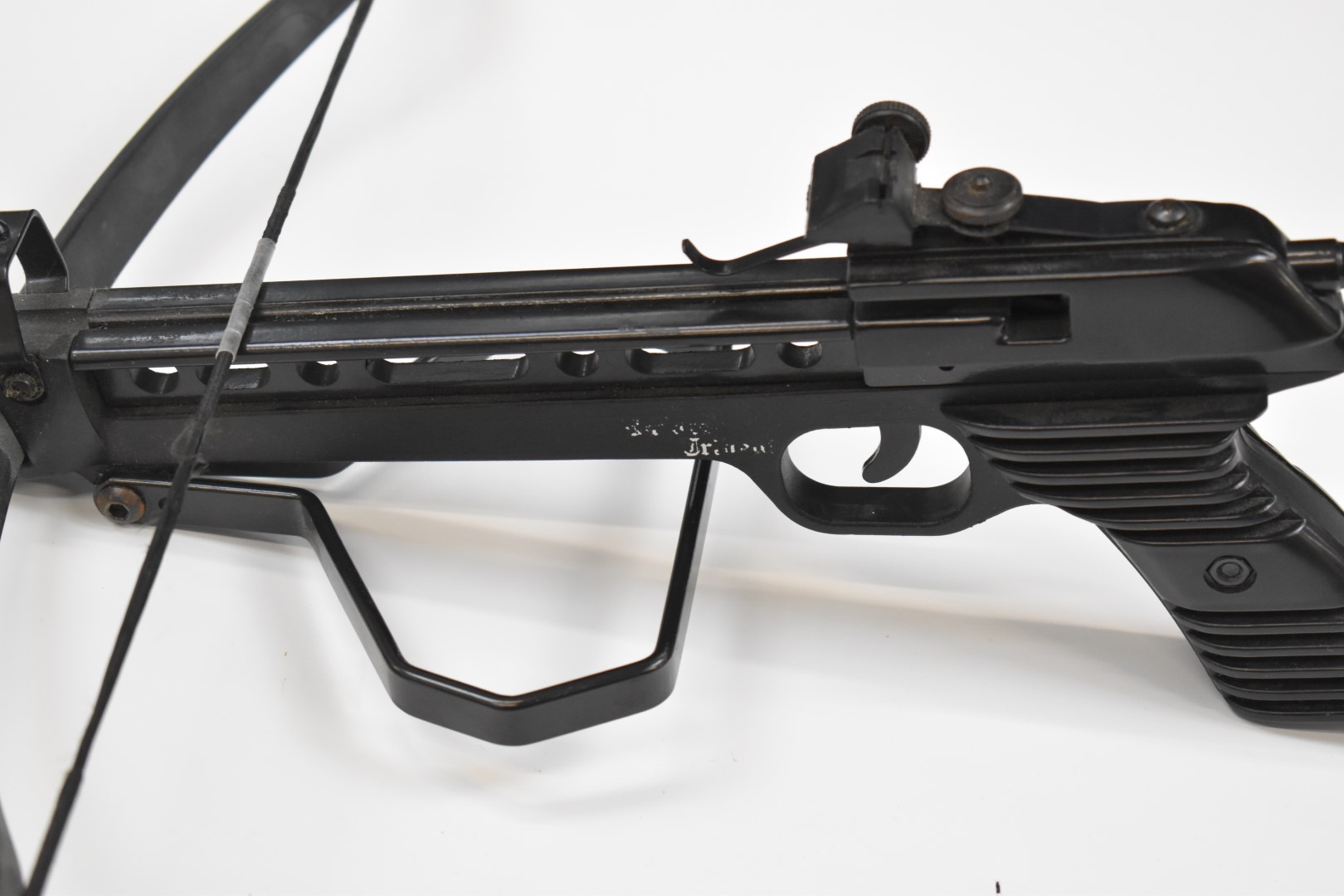 Barnett Trident crossbow pistol with reeded pistol grip and adjustable sights, with 19 bolts, some - Image 3 of 3