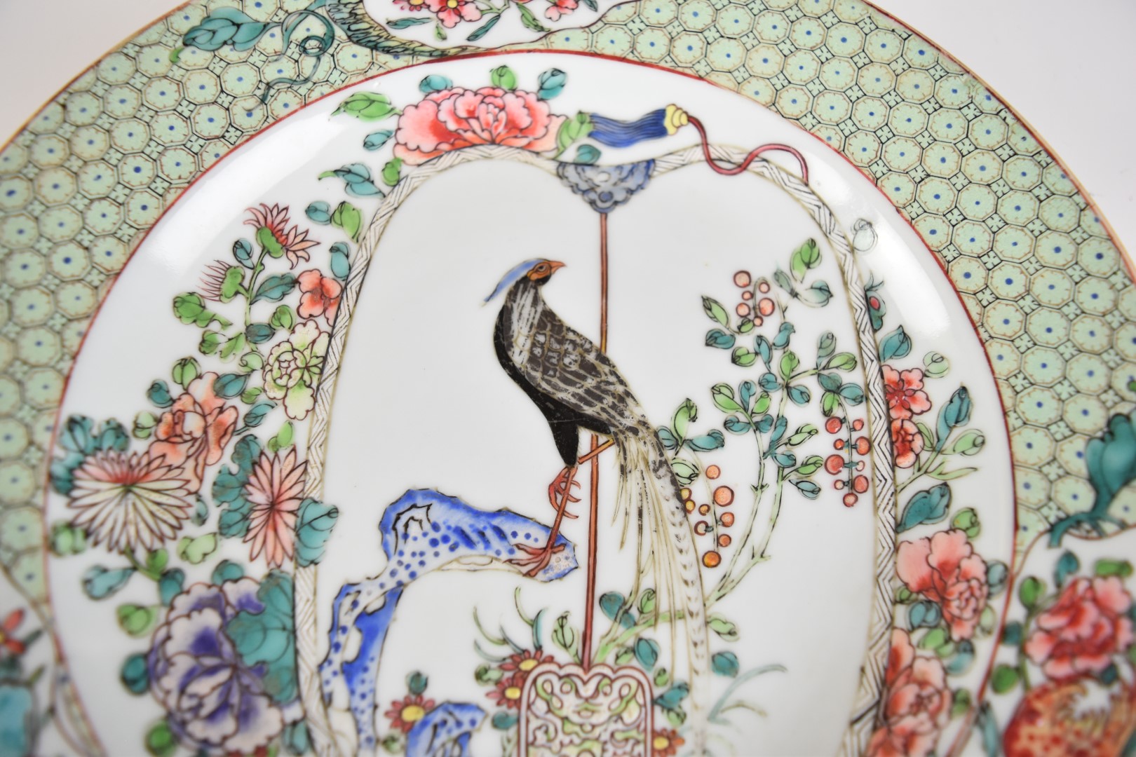 A 19thC Chinese famille verte plate with exotic bird decoration, diameter 22.5cm - Image 2 of 8