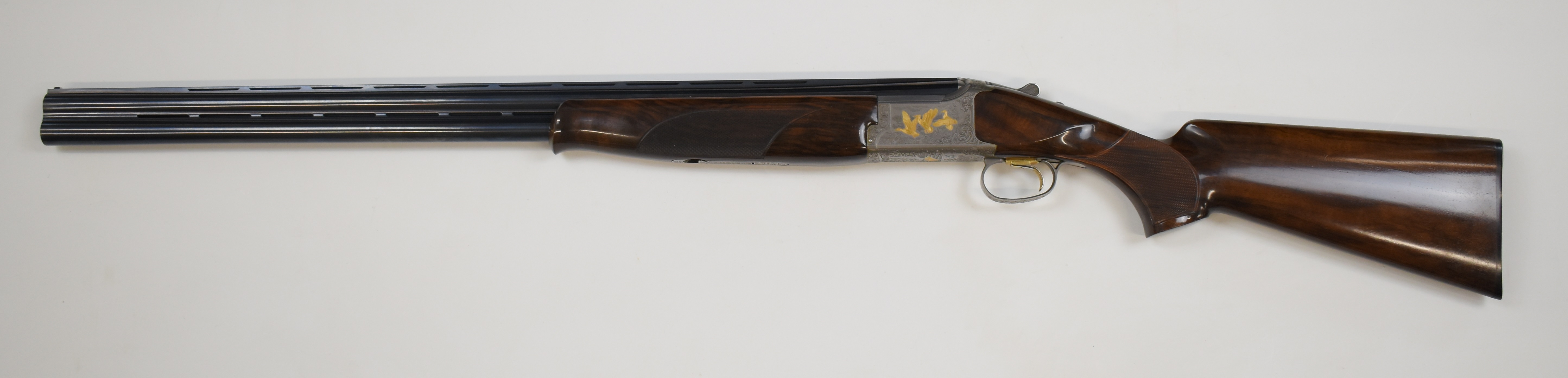 Browning B525 Ultimate 12 bore over and under ejector shotgun with gold engraving of birds - Image 9 of 12