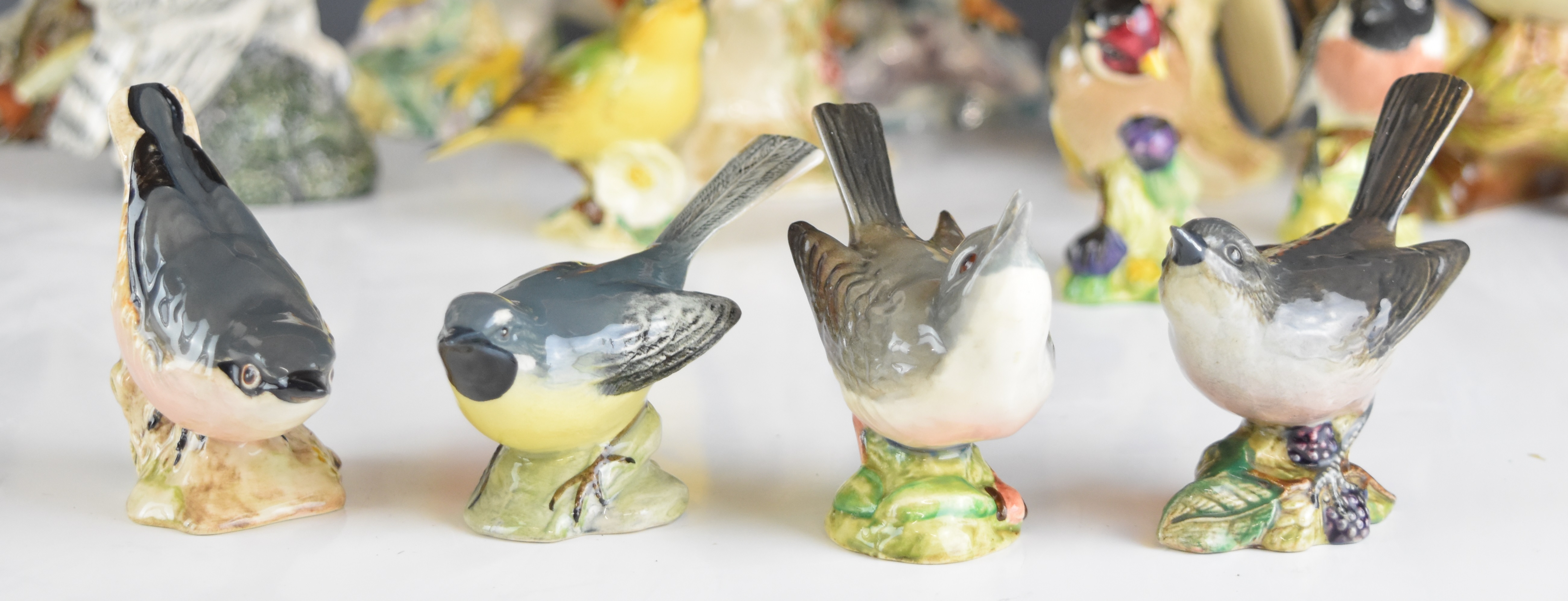 Collection of Beswick bird figures including thrush, kestrel, bald eagle, barn owl, first version - Image 4 of 10