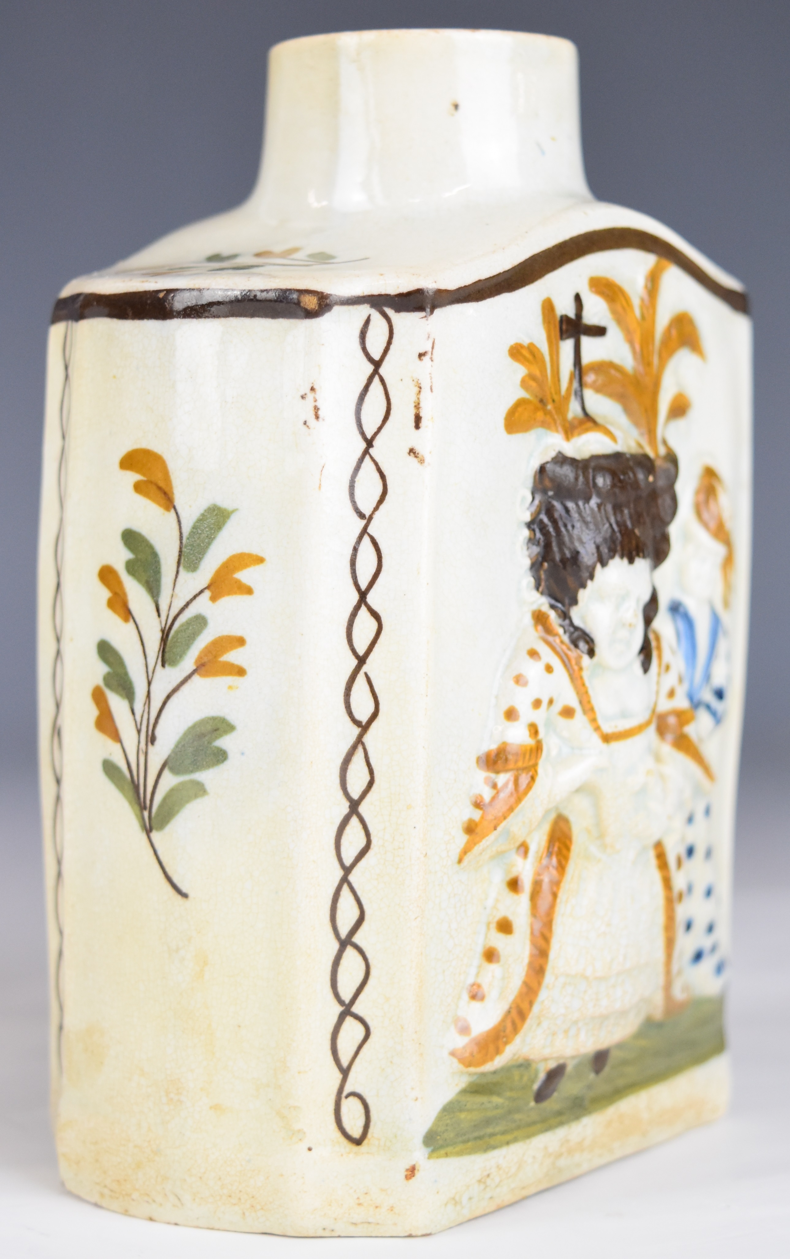 A late 18thC Prattware tea caddy with relief decoration of figures, probably King George III and - Image 3 of 5