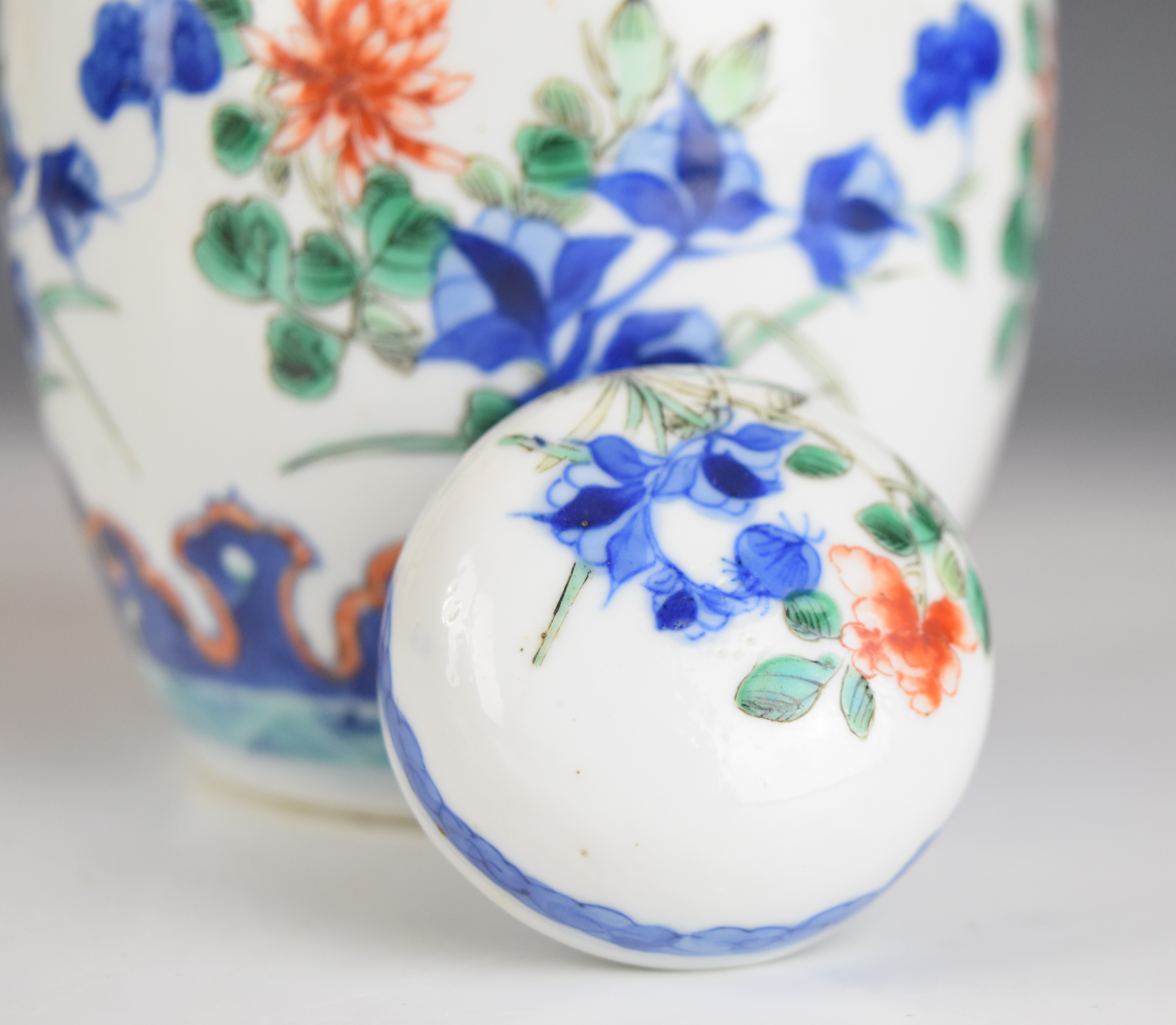 19thC Chinese covered ginger jar with botanical decoration and four character mark to base, height - Image 7 of 8