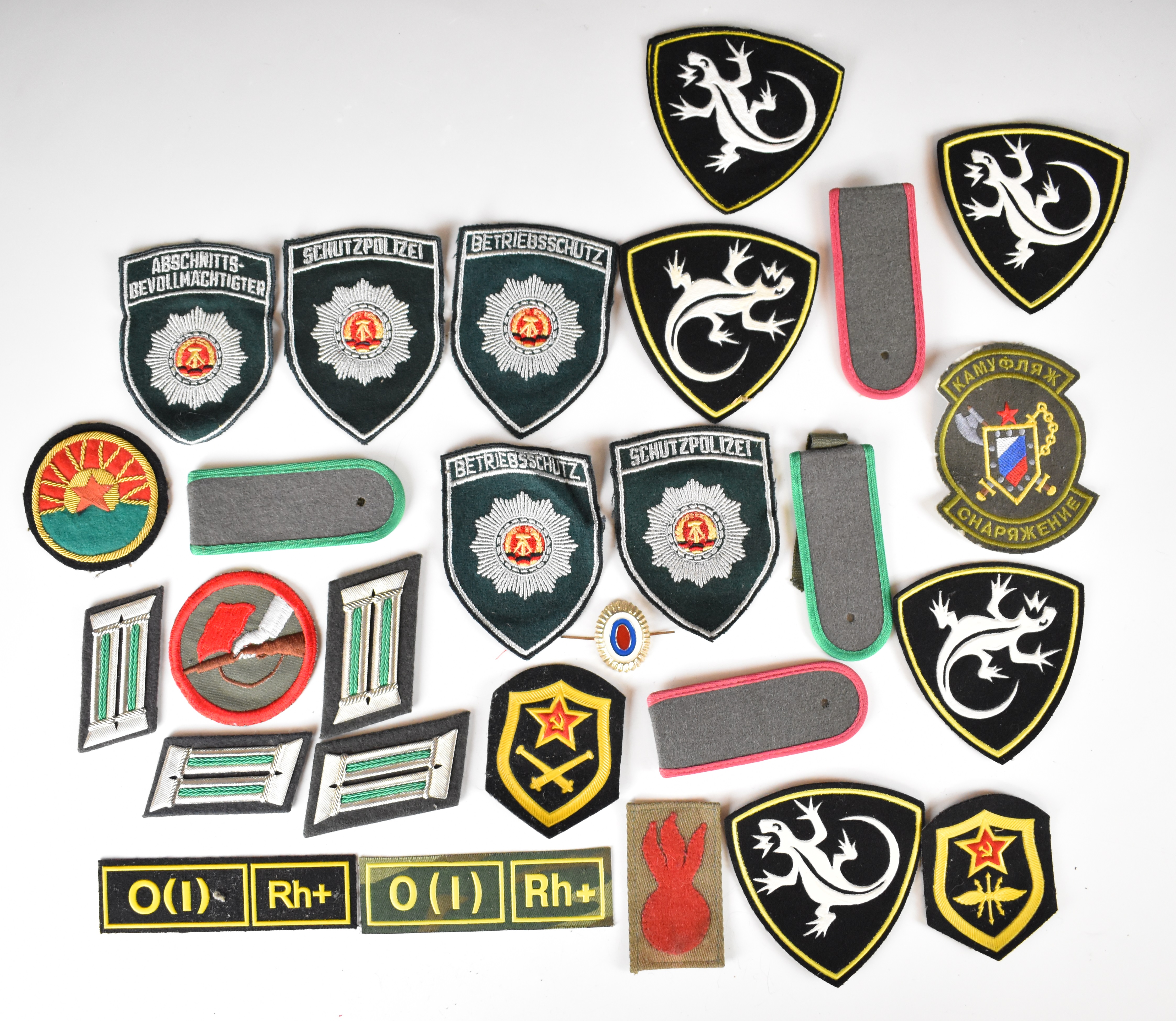 Russian / East German cloth badges, rank insignia etc