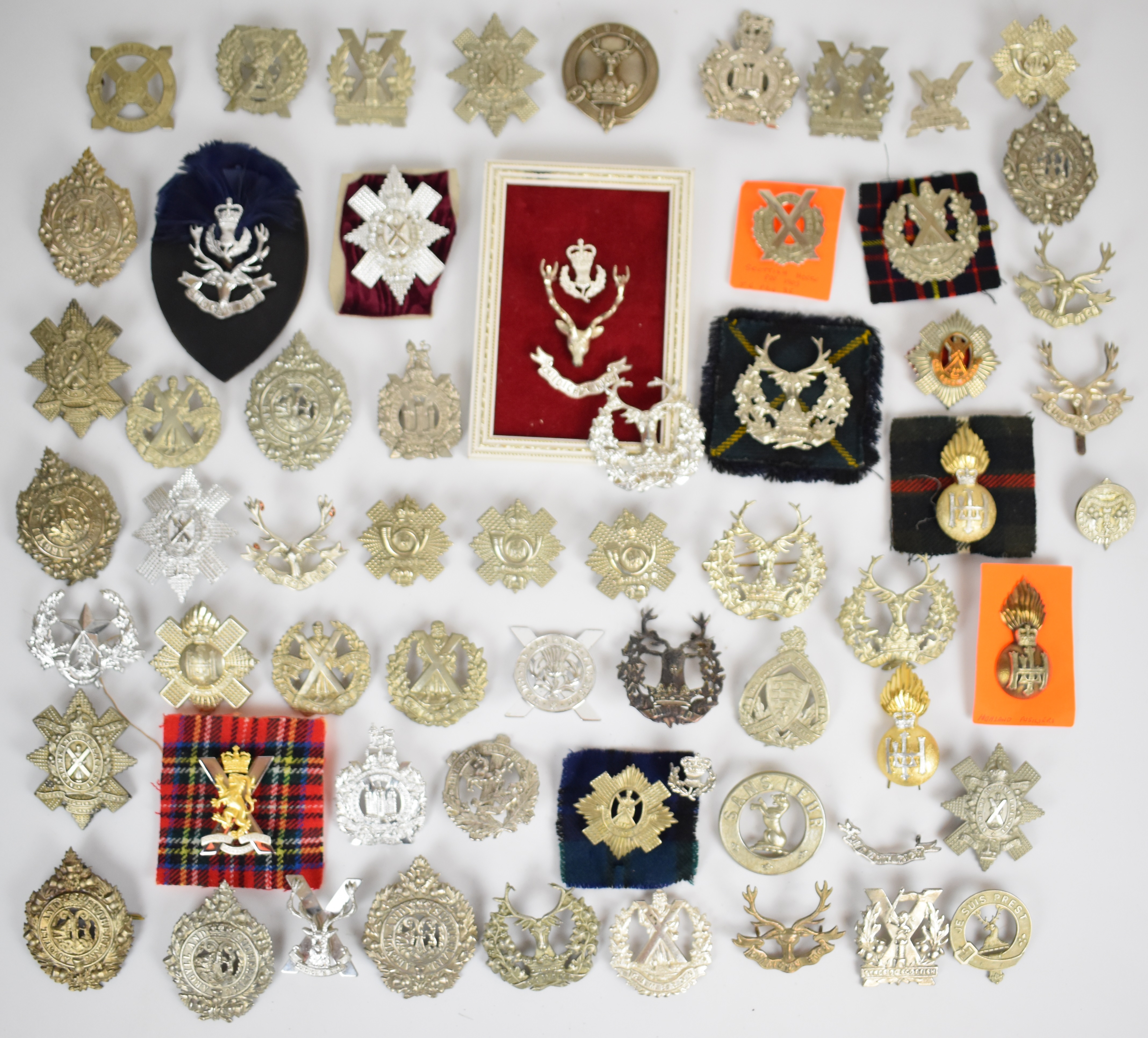 Collection of approximately 60 British Army Scottish Regiment badges including Argyll & - Image 4 of 6