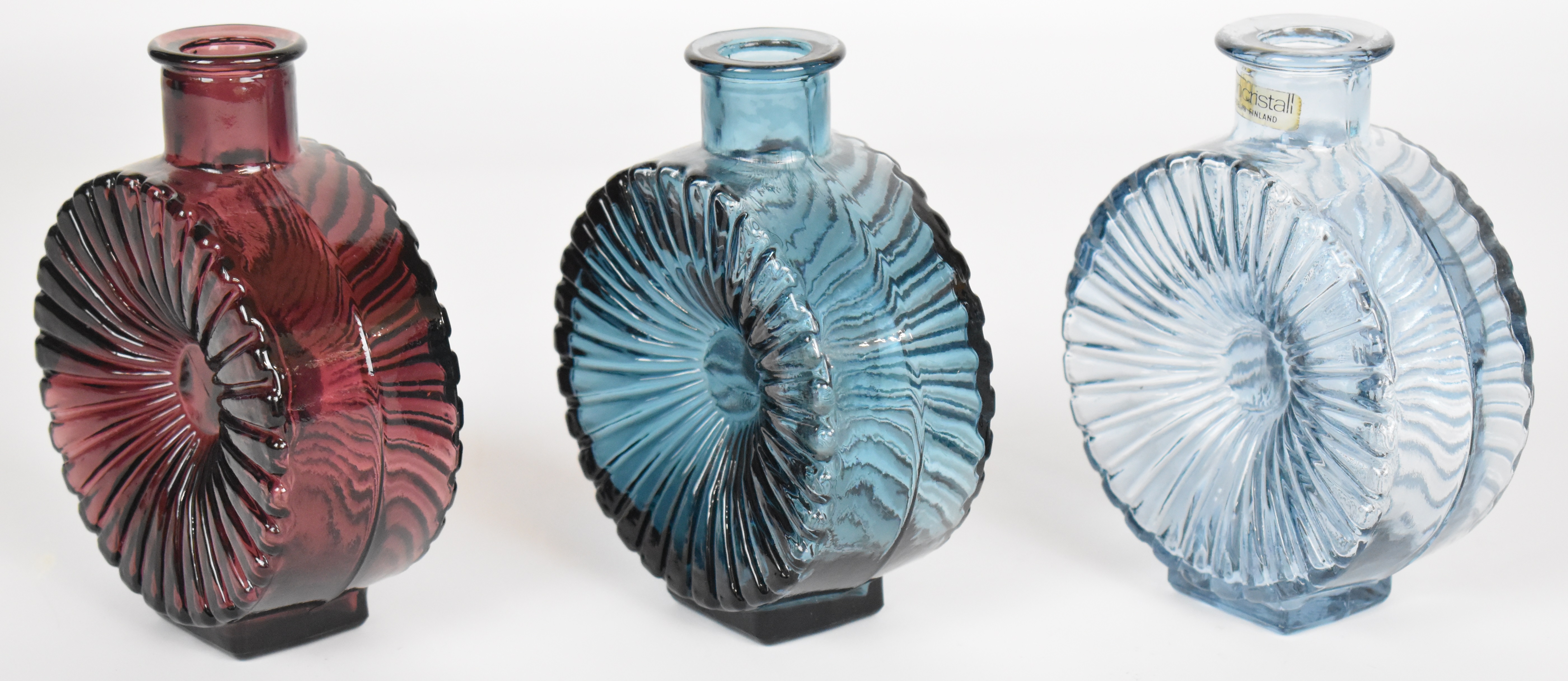 Three Helena Tynell for Riihimaen Lasi Riihimaki Aurinkopullo Sun Bottle glass vases, one with ' - Image 2 of 6