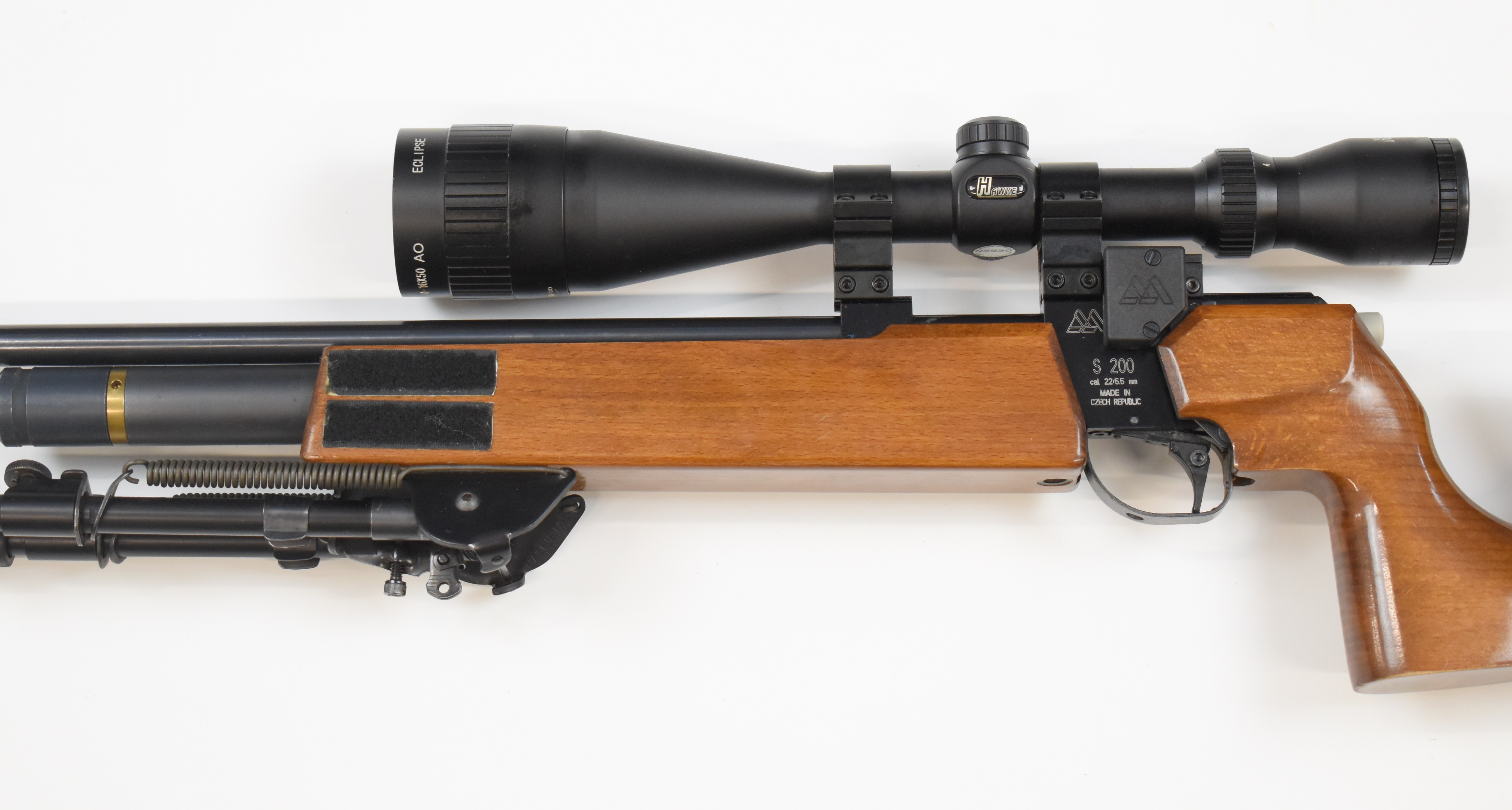Air Arms S200 .22 PCP air rifle with 10-shot magazine, sound moderator, bi-pod, adjustable trigger - Image 8 of 9