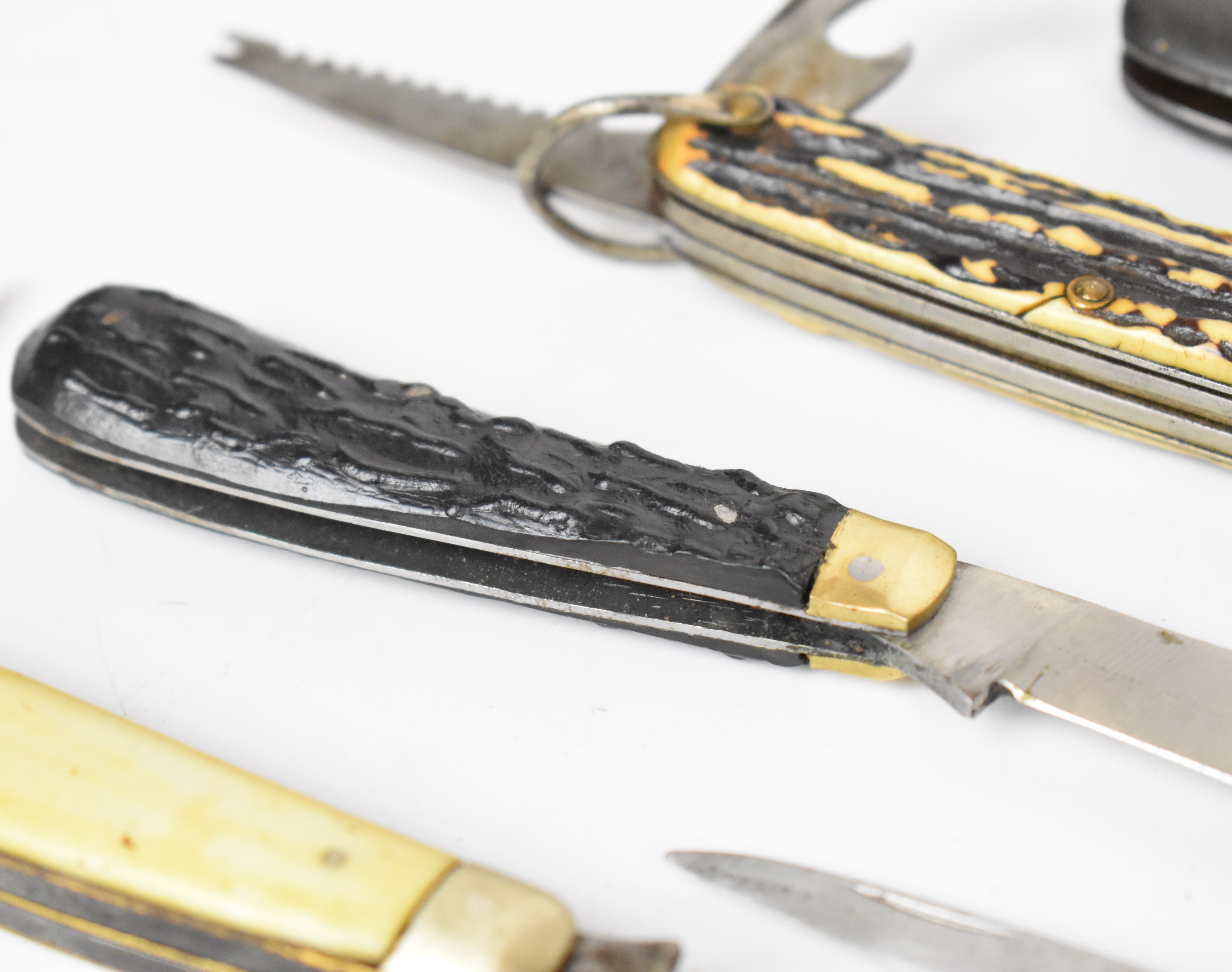 Seven pocket / folding knives including William Rogers, Richards, W Wilson & Sons and Rottgen, - Image 4 of 7