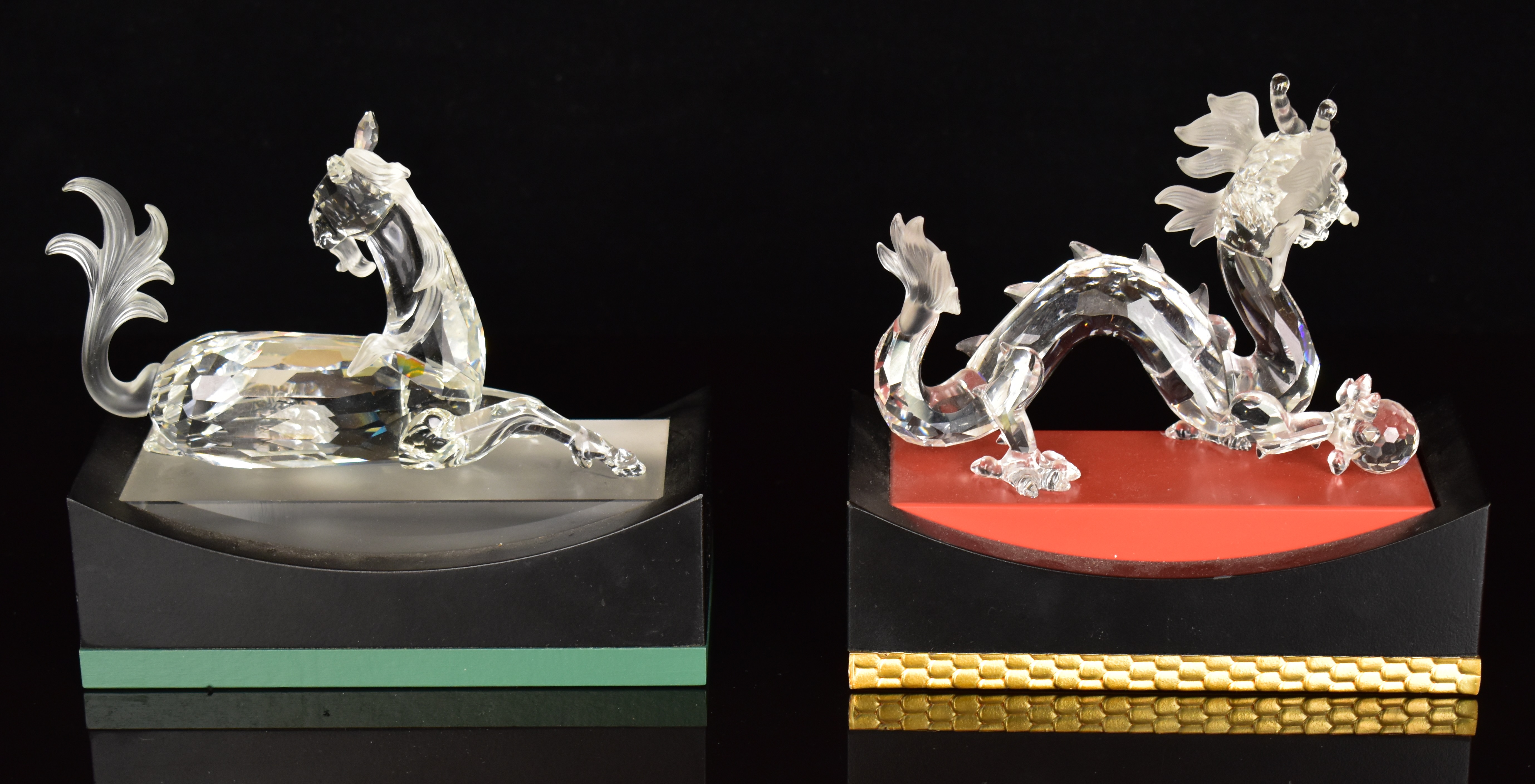 Swarovski Crystal glass dragon and unicorn, both on display plinths, each base 15cm long. - Image 3 of 3