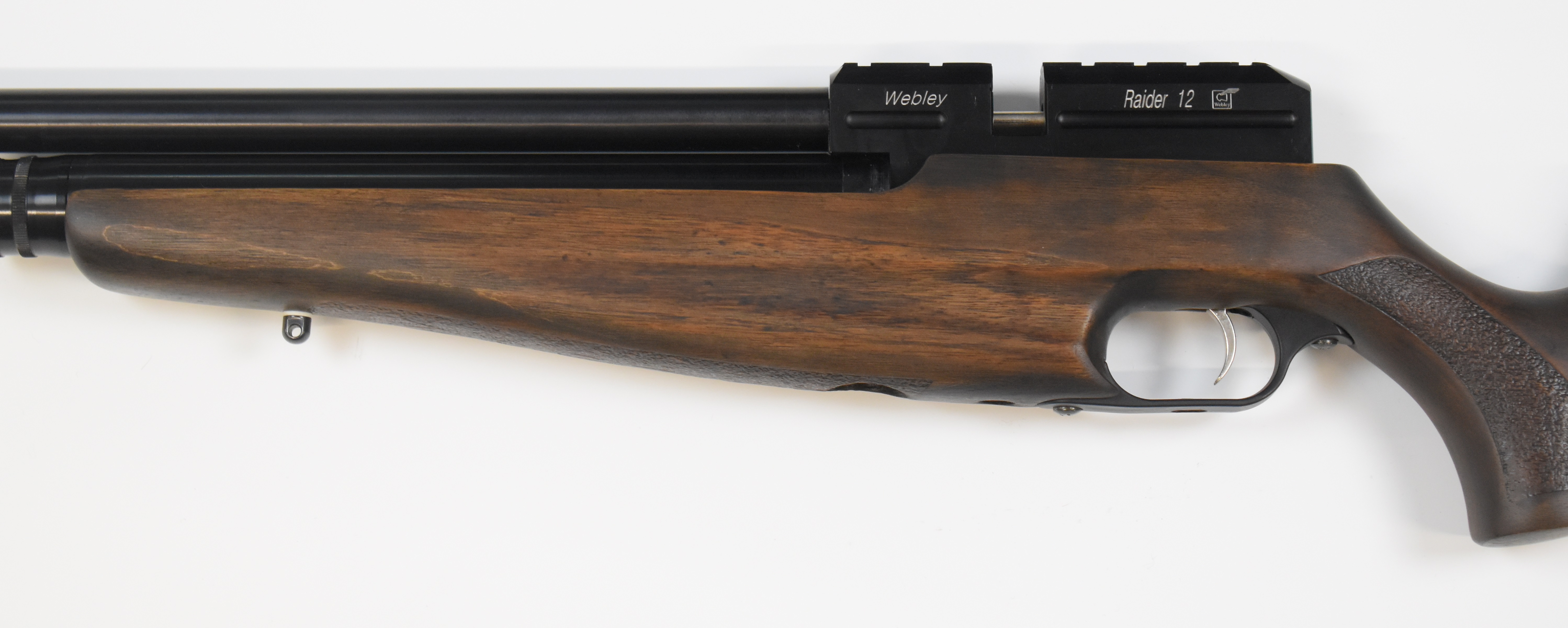 Webley Raider 12 .22 PCP air rifle with aluminium carbine cylinder, textured semi-pistol grip and - Image 8 of 11