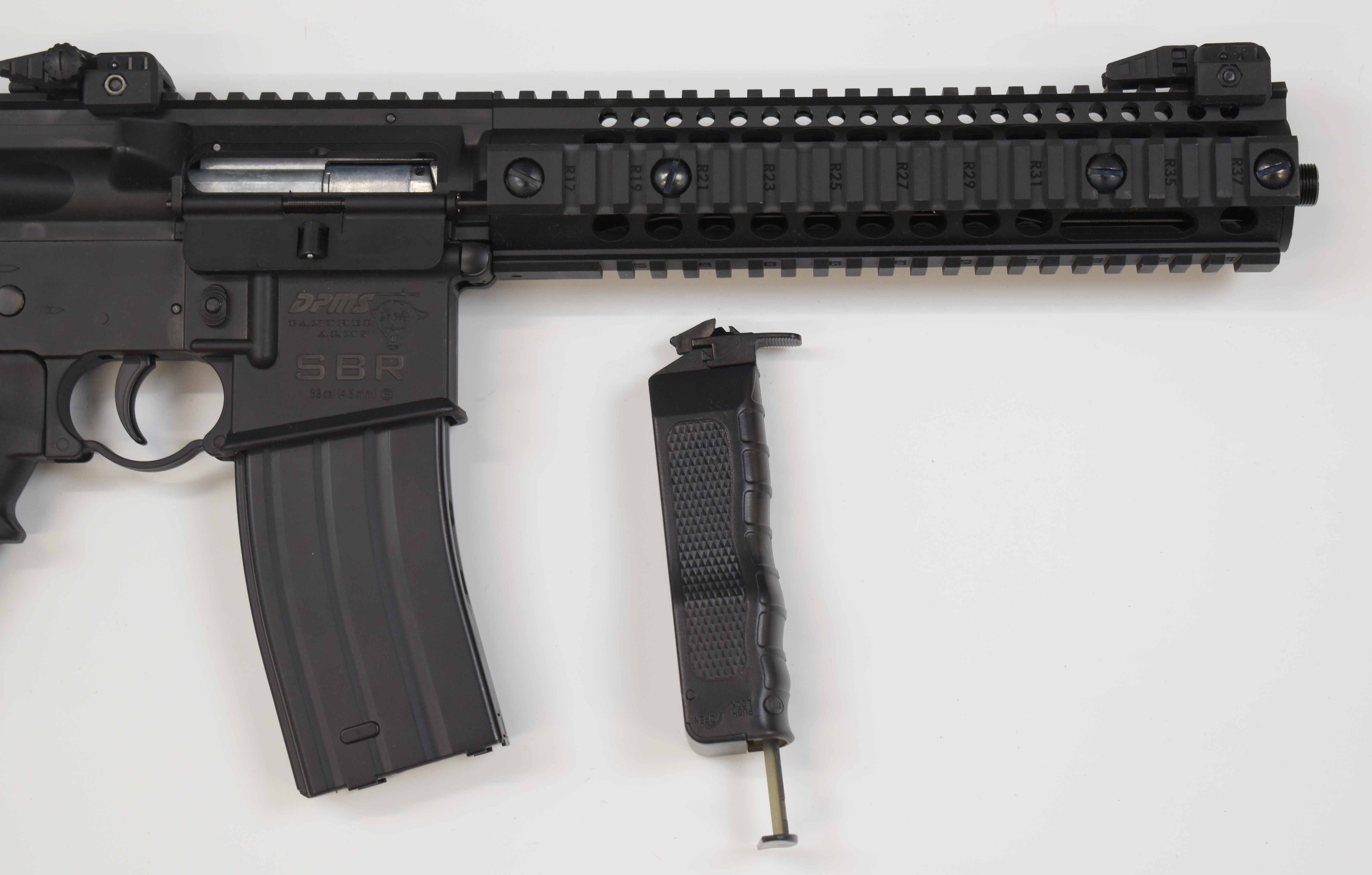 Crosman SBR .177 CO2 assault style air rifle with textured pistol grip, tactical stock, multi-shot - Image 4 of 9