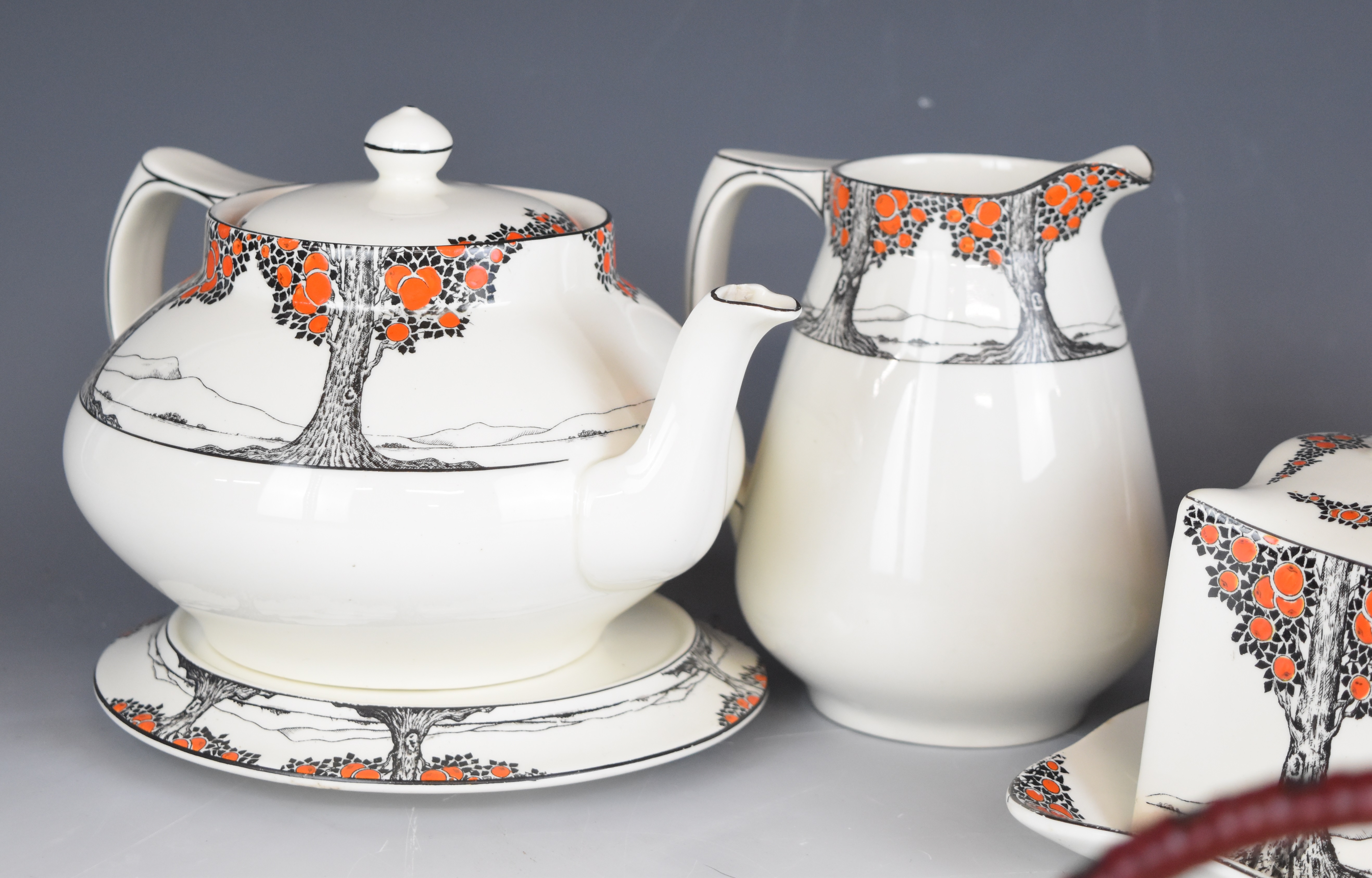Crown Ducal dinner, tea and decorative ware decorated in the Orange Tree pattern including three tea - Image 9 of 24
