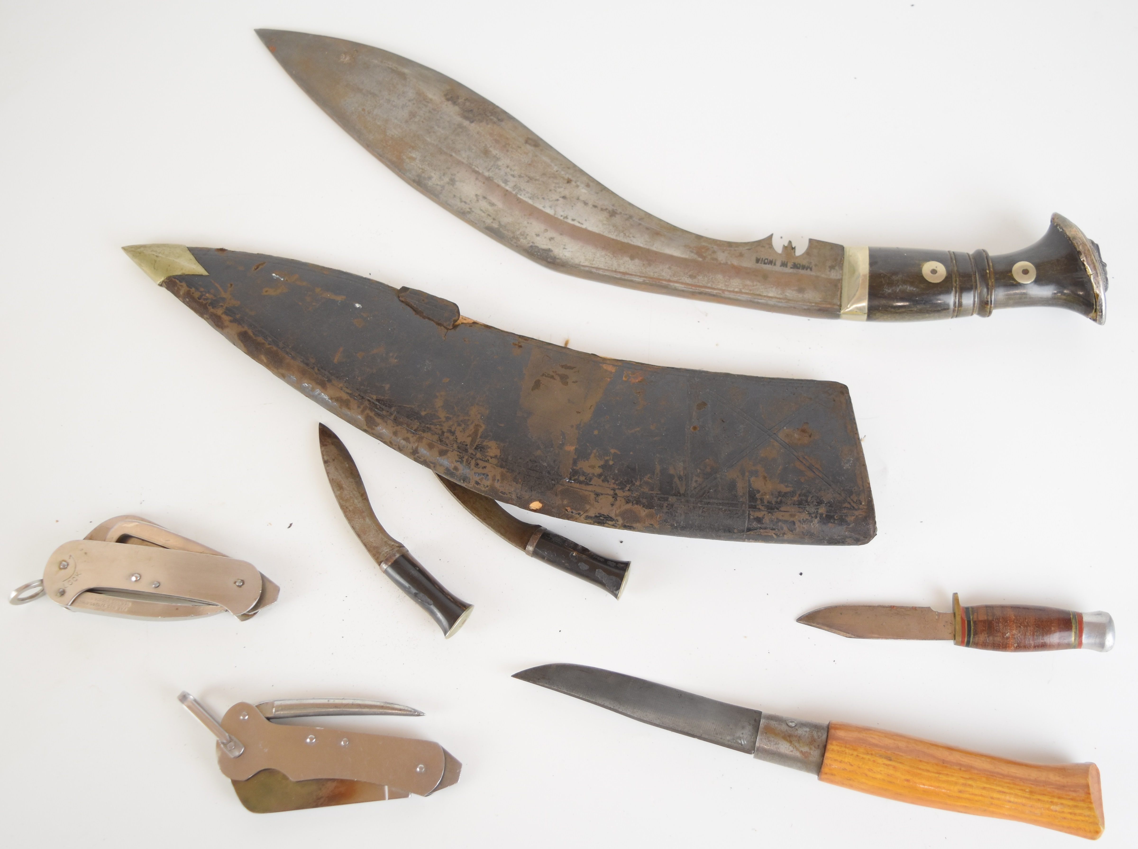 Five various knives comprising kukri stamped 'made in India' to 32cm blade, with sheath, two clasp - Image 2 of 3