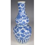 19thC Chinese blue and white double gourd vase, height 19cm