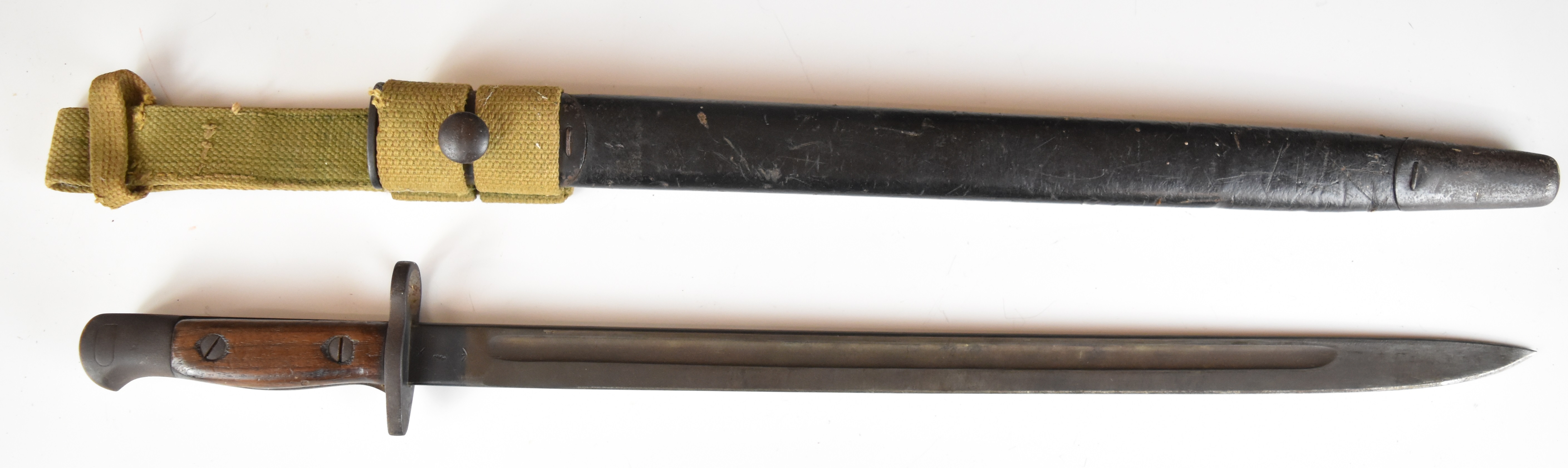 British WW1 1907 sword bayonet by Sanderson, with some good stamps to the ricasso, 43cm fullered