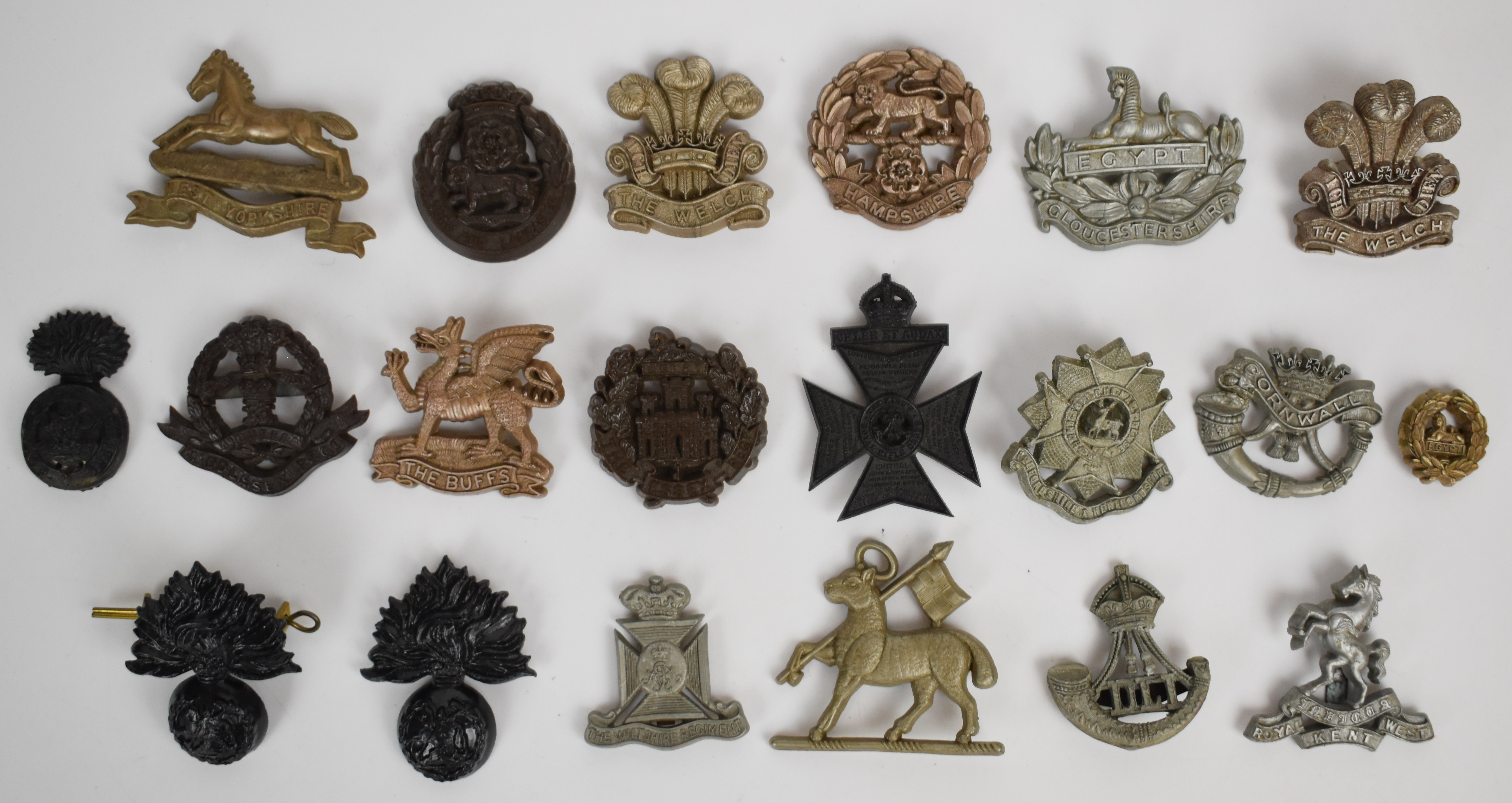 Twenty British Army plastic economy badges including West Yorkshire Regiment with F & G to - Image 5 of 8