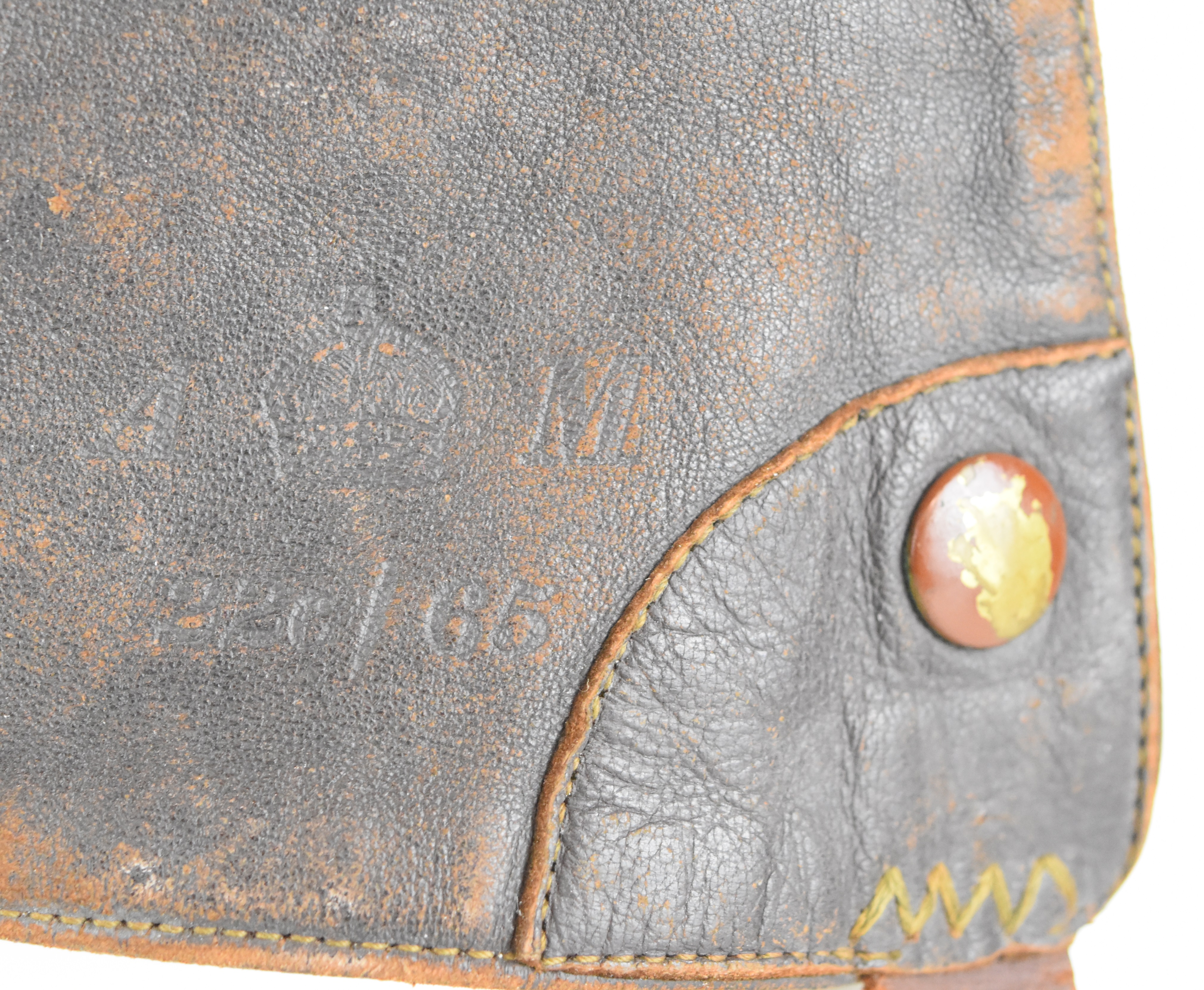 British WW2 leather flying helmet stamped AM 226/65 with label Wareings, Northampton, No 1, size - Image 5 of 8