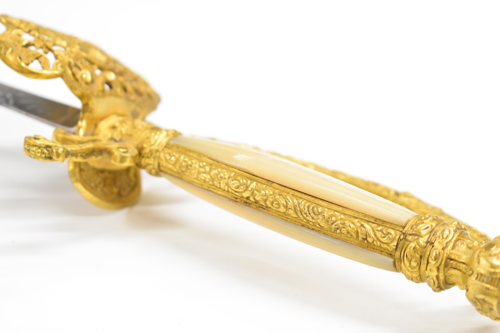 French made court sword retailed by Maria 14 Rue de Septembre Paris with gilt decorated hilt and - Image 7 of 11