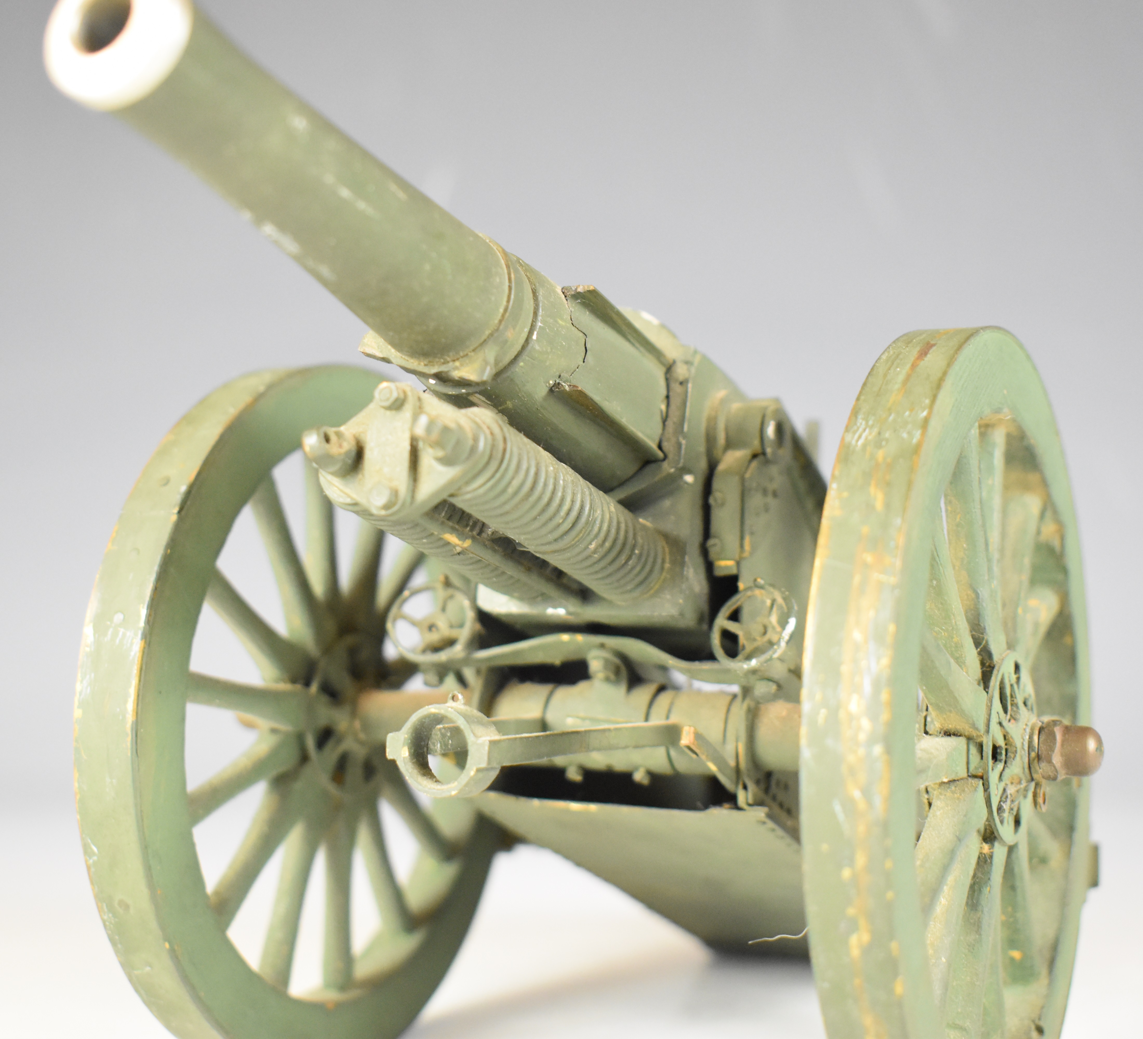 Breech loading desk cannon or field gun with 7 inch graduated barrel, overall length 28.5cm. - Image 7 of 8