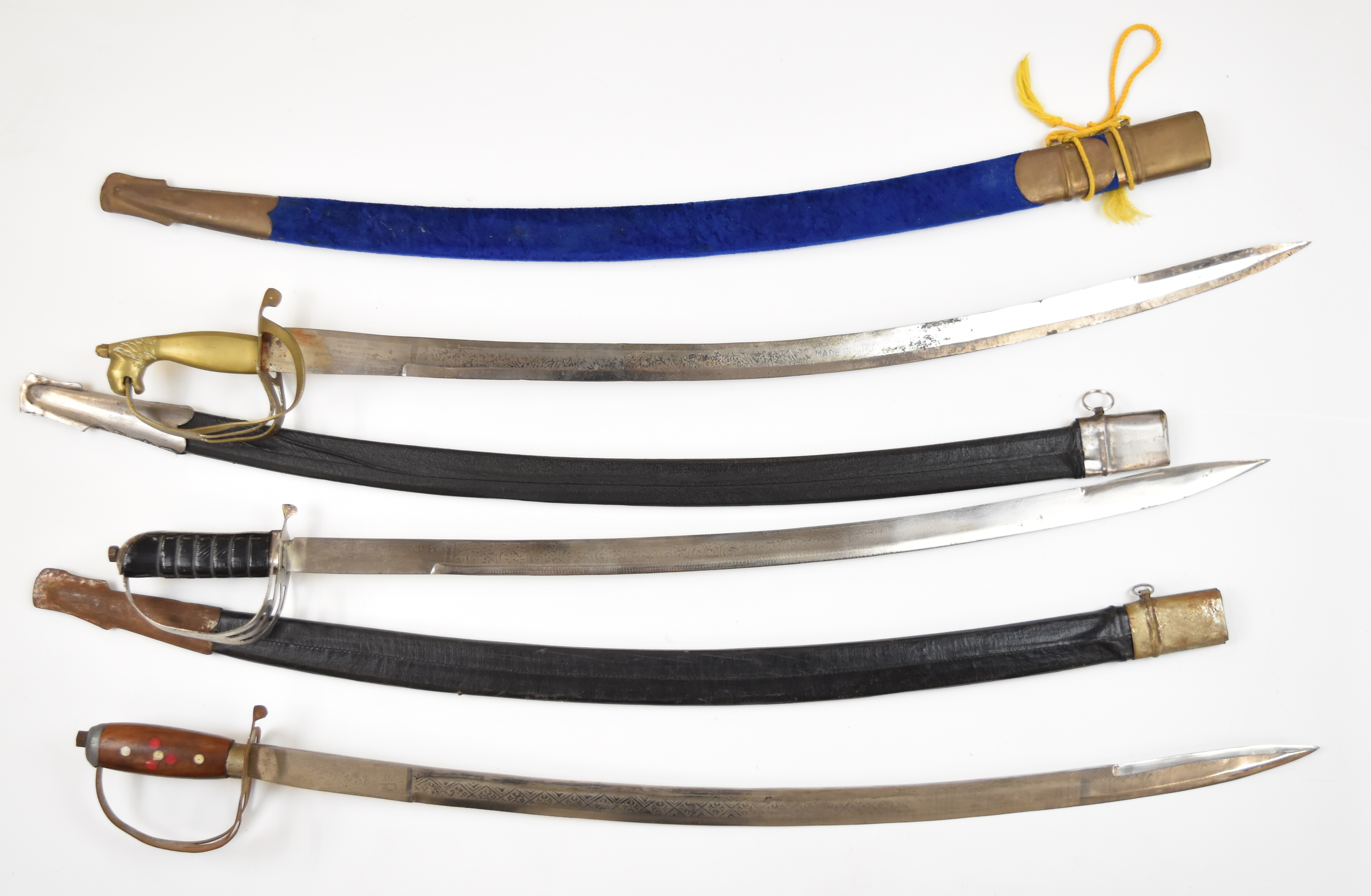 Three made in India tourist swords, longest blade 72cm. PLEASE NOTE ALL BLADED ITEMS ARE SUBJECT - Image 8 of 8