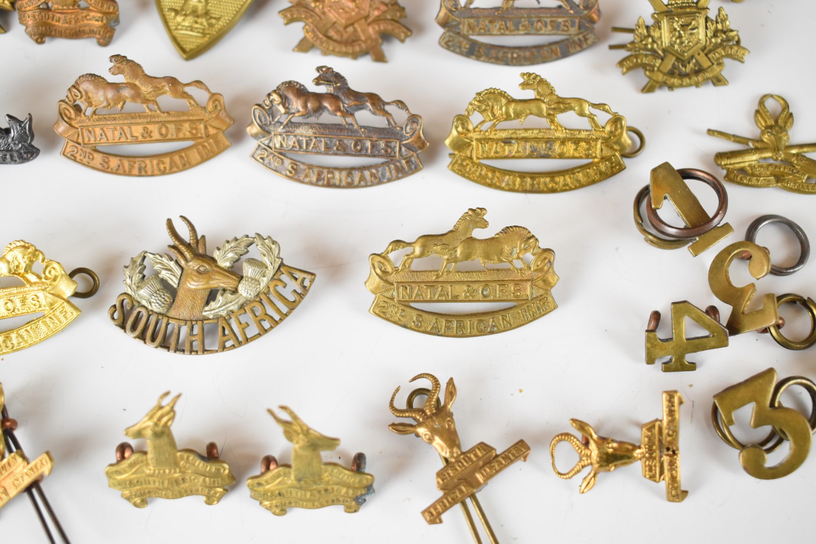 Approximately 20 South African collar badges including 2nd South African Infantry, one with G&S - Image 4 of 7