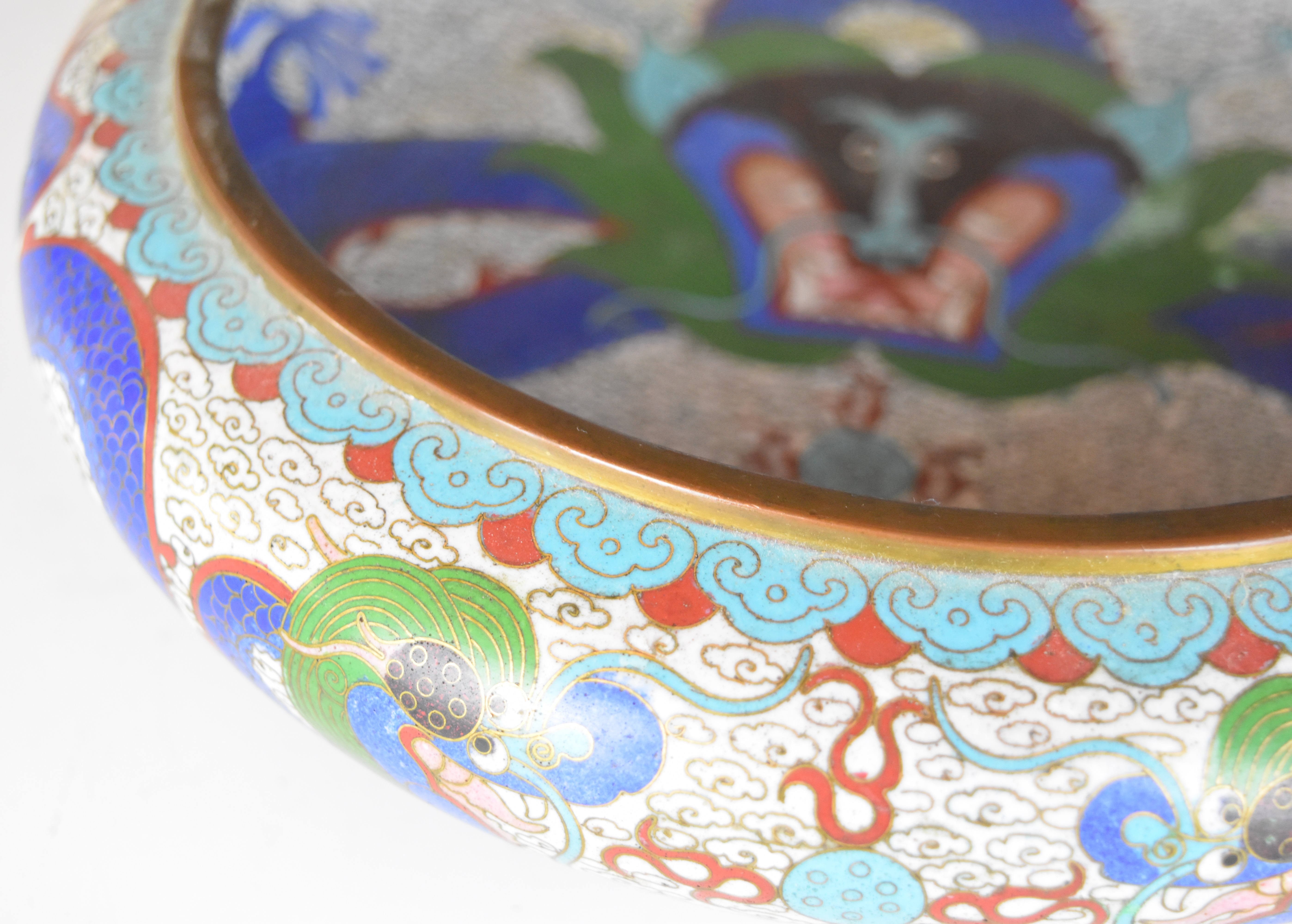 Chinese cloisonné bowl decorated with dragons, with four character mark to base, 26cm in diameter. - Image 3 of 4