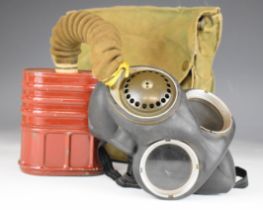 British WW2 respirator / gas mask by Avon No4 Mk III with canister and haversack